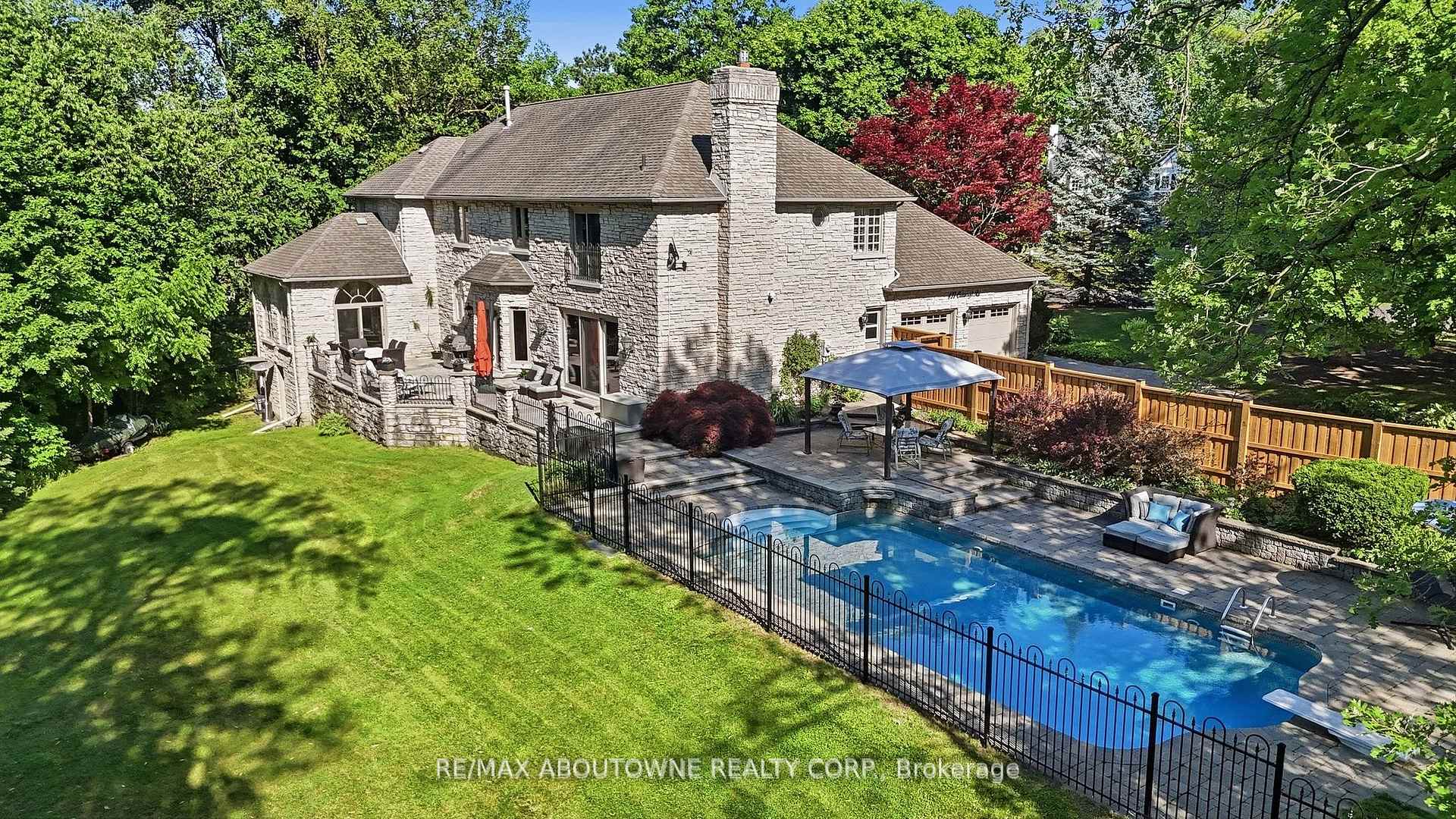 Photo 49 of 437 Cairncroft Road, Oakville, Morrison — HOMEH