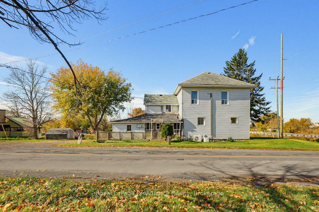 Photo 2 of 533 Avonlough Road, Belleville, Belleville Ward — HOMEH