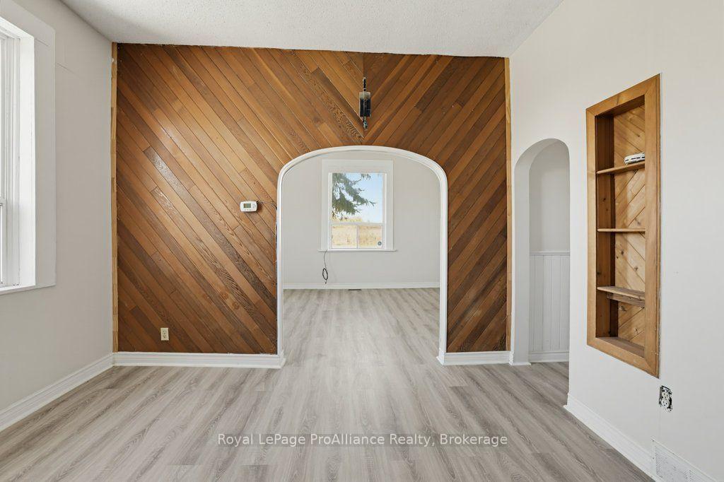Photo 10 of 533 Avonlough Road, Belleville, Belleville Ward — HOMEH