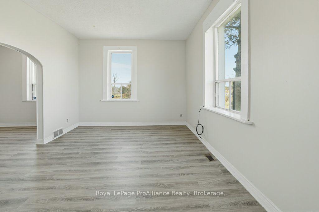 Photo 11 of 533 Avonlough Road, Belleville, Belleville Ward — HOMEH