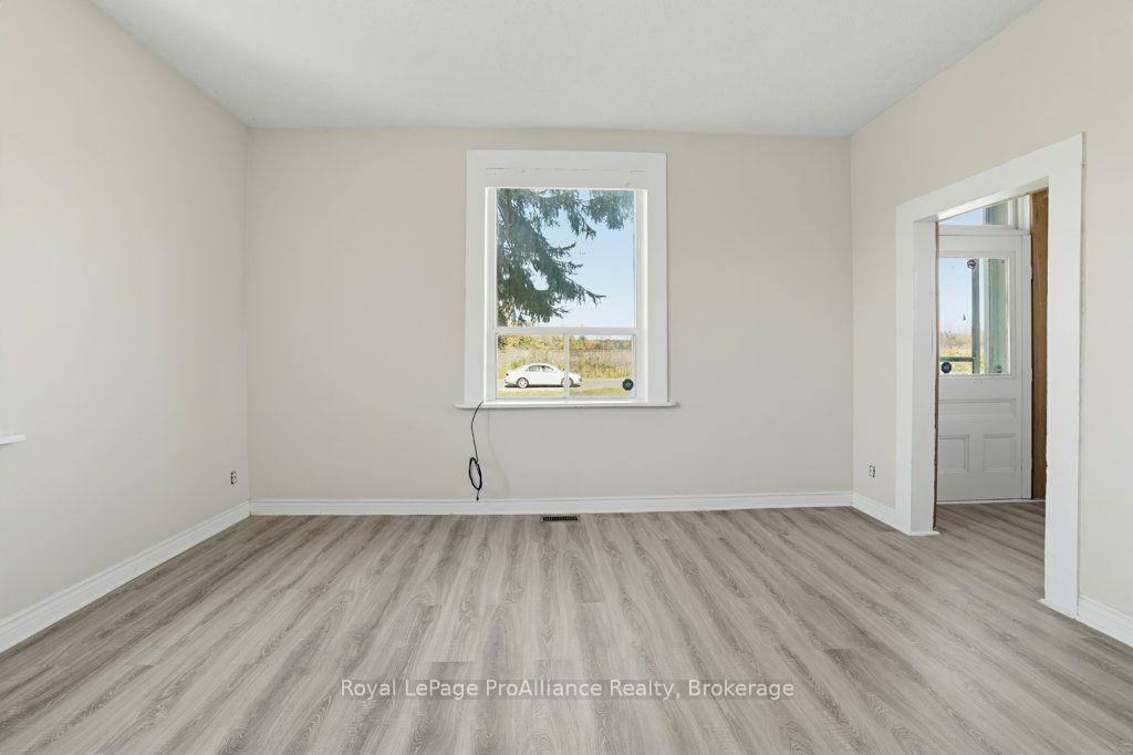 Photo 13 of 533 Avonlough Road, Belleville, Belleville Ward — HOMEH