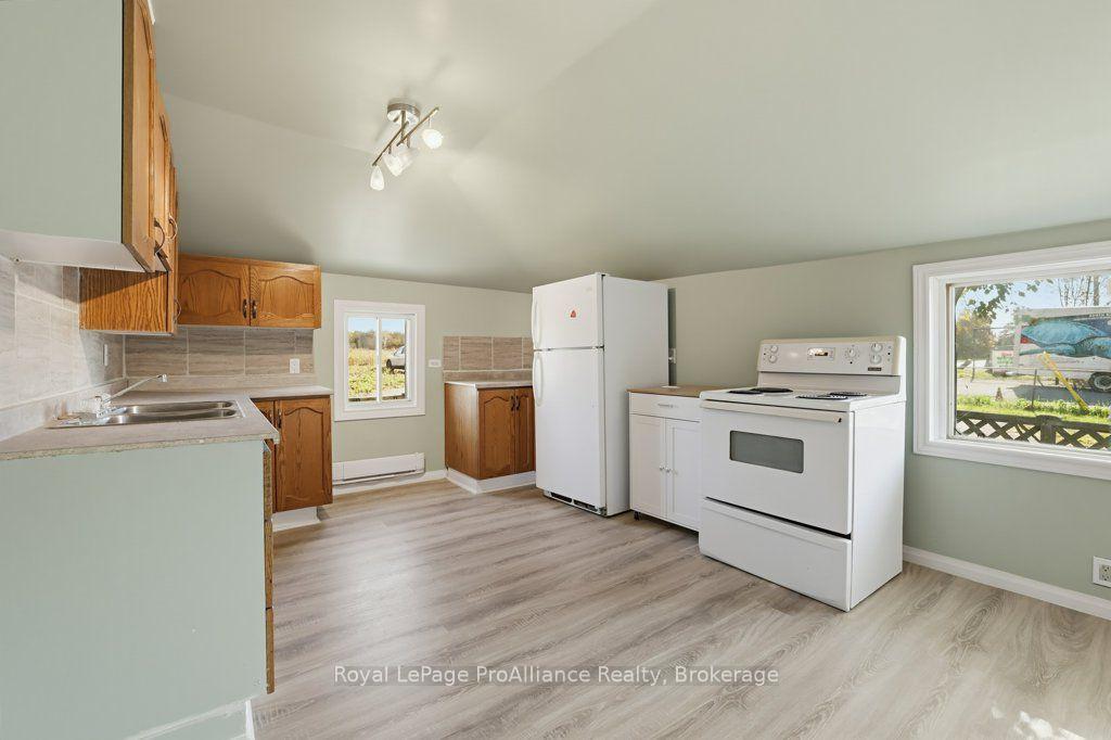 Photo 33 of 533 Avonlough Road, Belleville, Belleville Ward — HOMEH