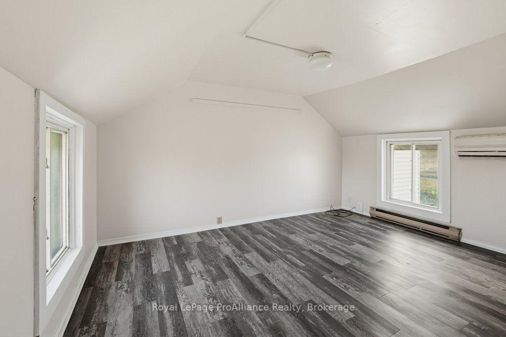 Photo 38 of 533 Avonlough Road, Belleville, Belleville Ward — HOMEH