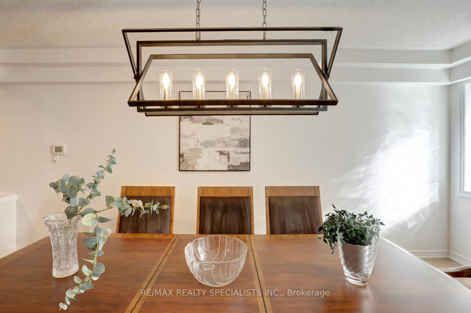 Photo 7 of 79 Westlawn Drive, Hamilton, Kennedy — HOMEH