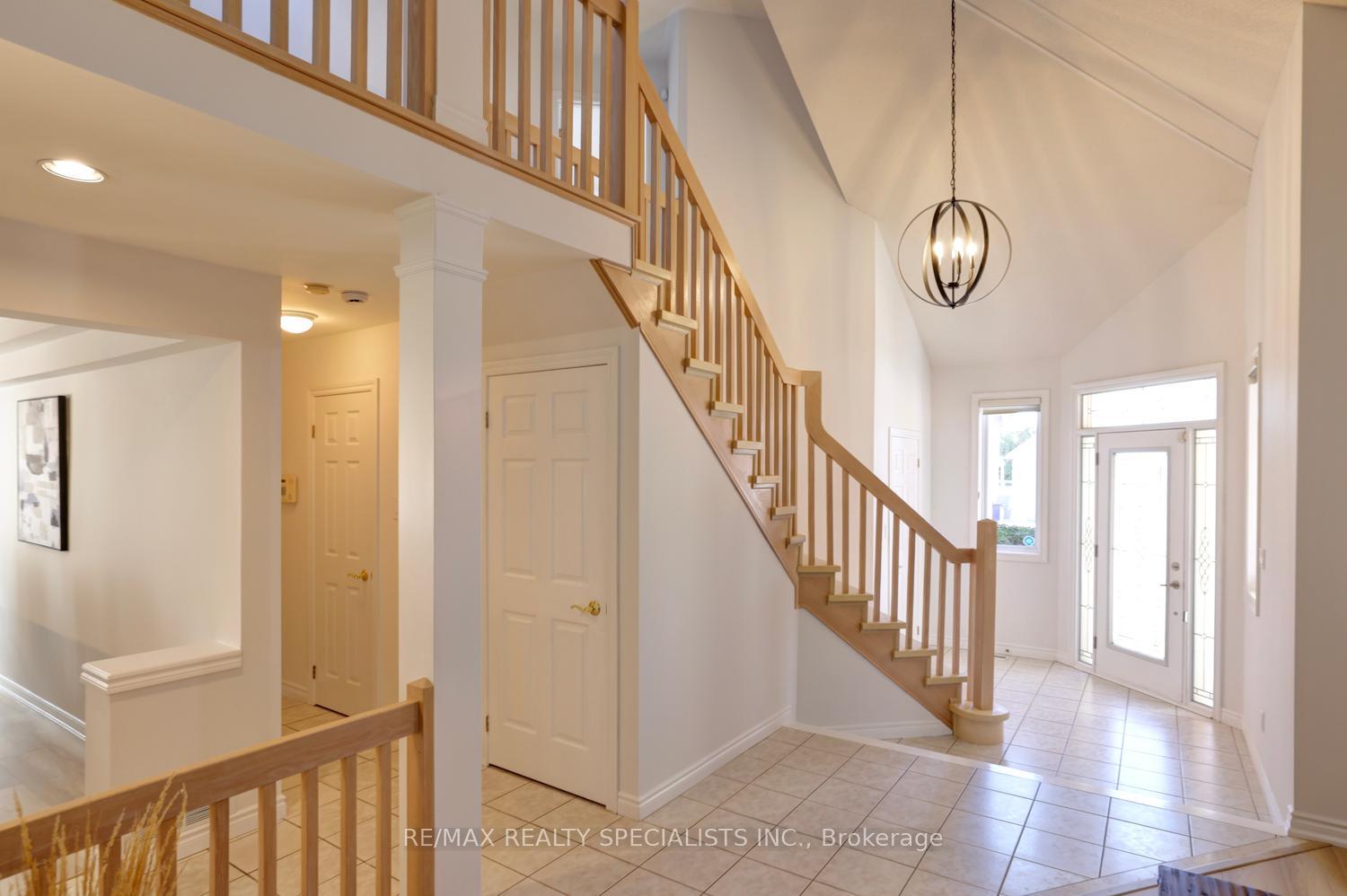 Photo 21 of 79 Westlawn Drive, Hamilton, Kennedy — HOMEH