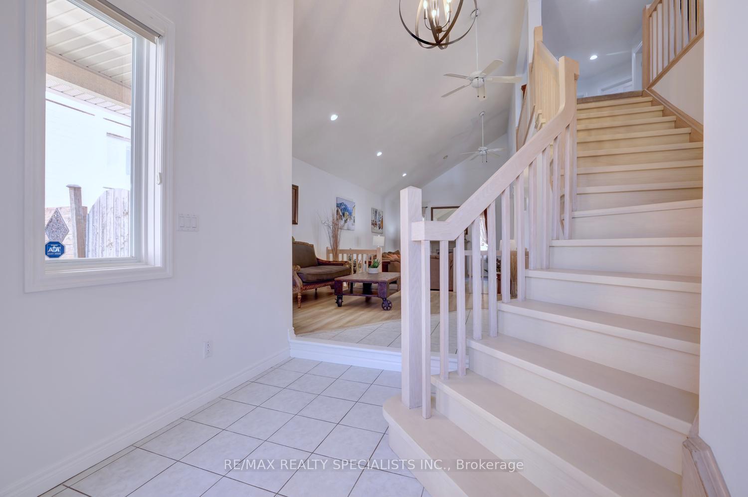 Photo 22 of 79 Westlawn Drive, Hamilton, Kennedy — HOMEH