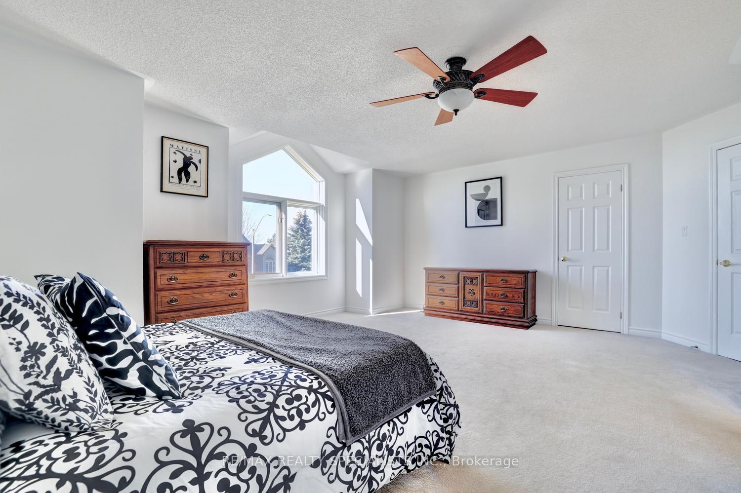 Photo 24 of 79 Westlawn Drive, Hamilton, Kennedy — HOMEH
