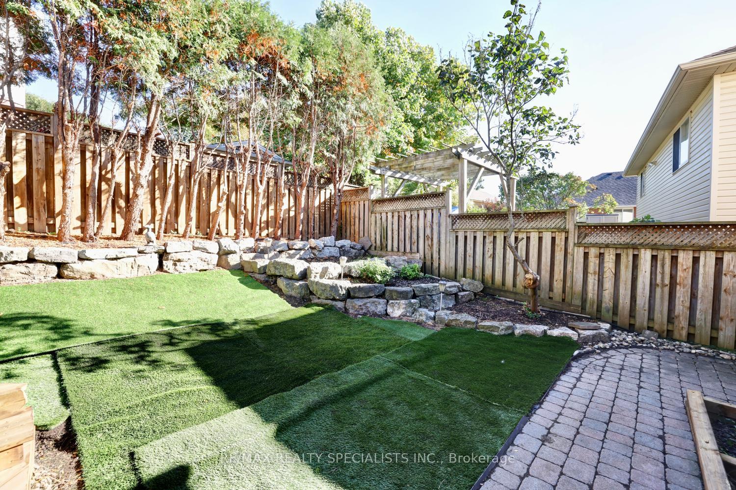 Photo 35 of 79 Westlawn Drive, Hamilton, Kennedy — HOMEH