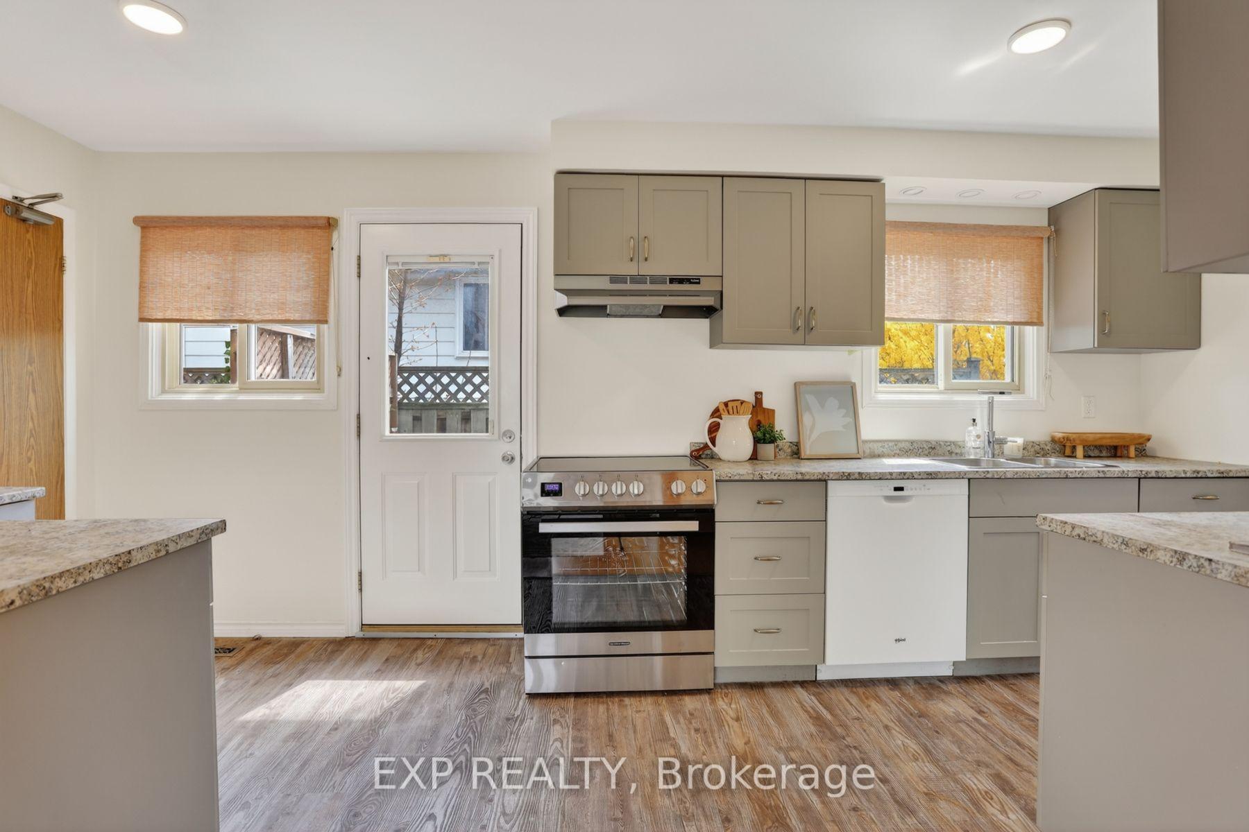 Photo 11 of Unit B, 117 Rands Road, Ajax, South West — HOMEH