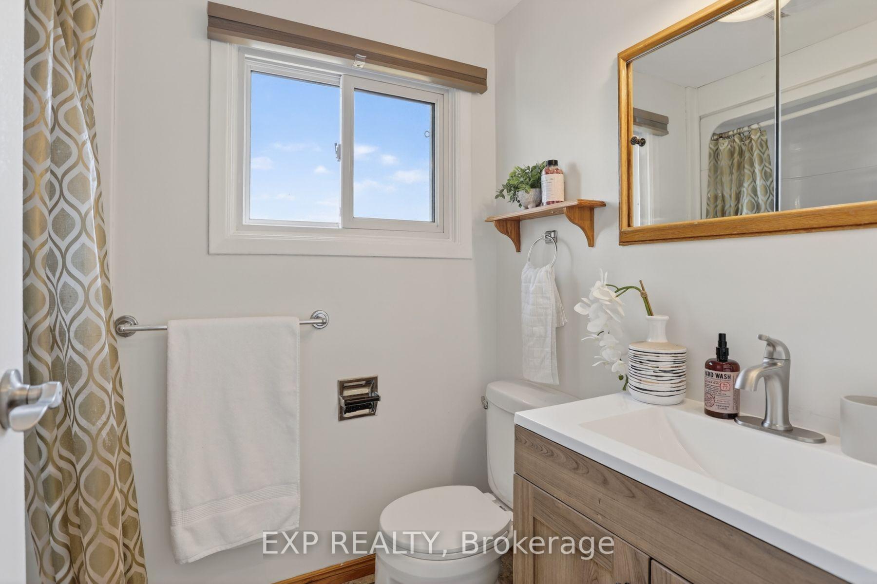 Photo 21 of Unit B, 117 Rands Road, Ajax, South West — HOMEH