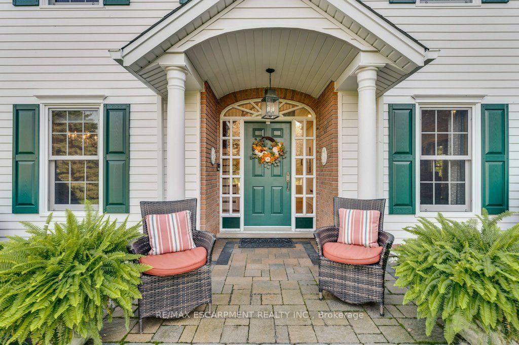 Photo 3 of 12 Weneil Drive, Hamilton, Freelton — HOMEH