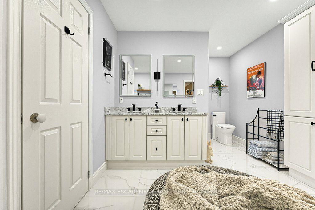 Photo 24 of 12 Weneil Drive, Hamilton, Freelton — HOMEH