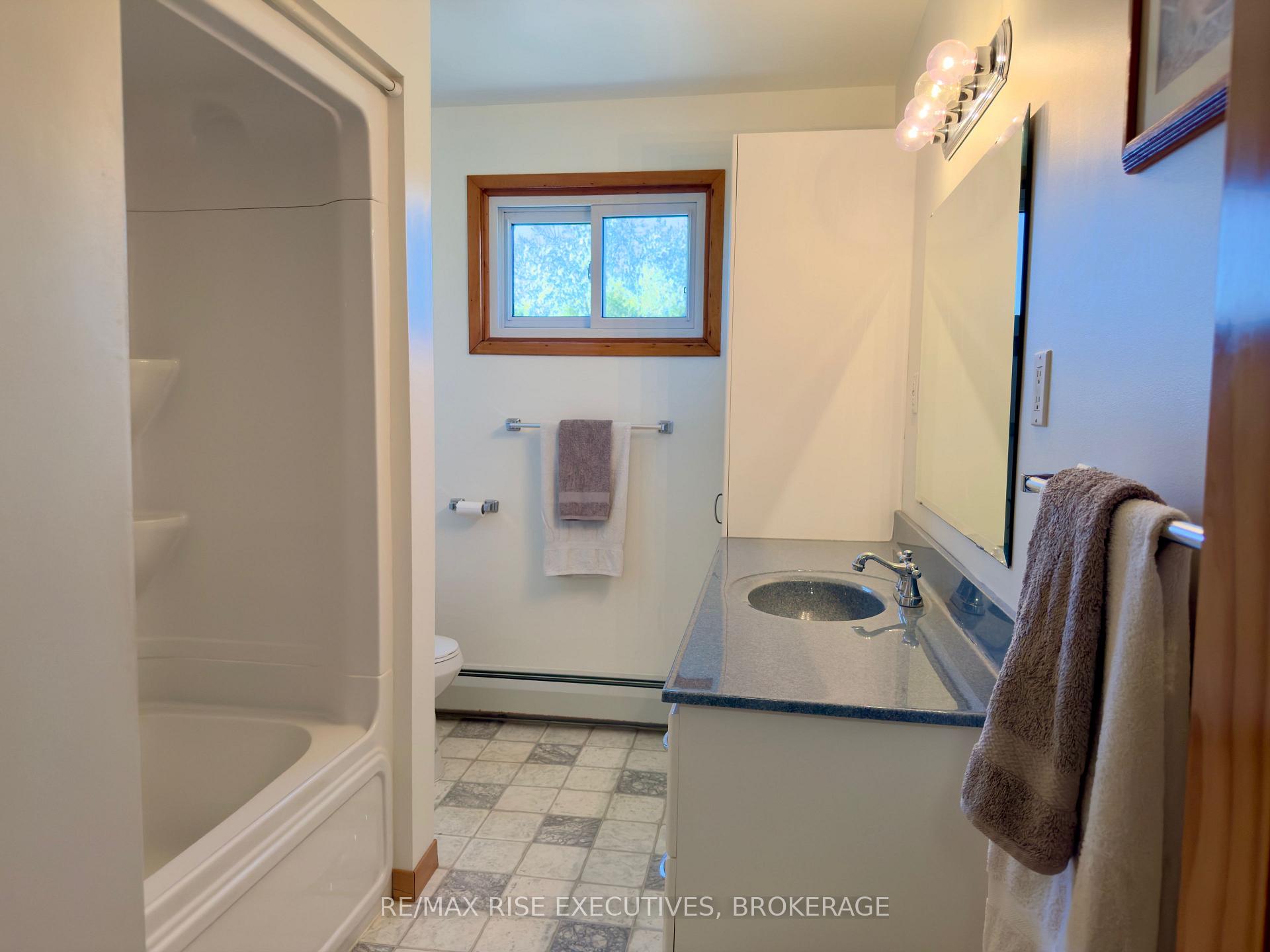 Photo 17 of 3374 Accommodation Road, Kingston, City North of 401 — HOMEH