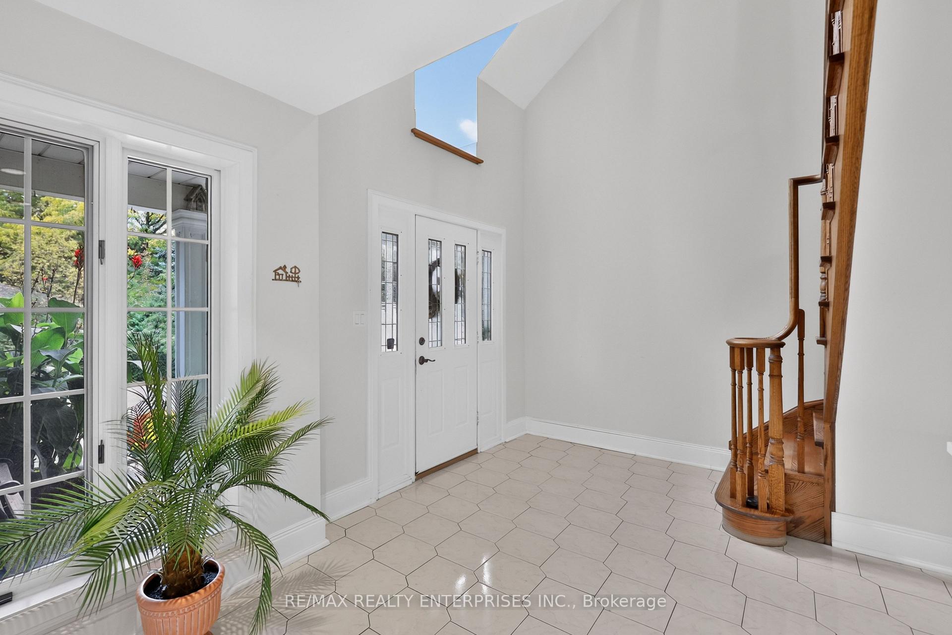Photo 8 of 1690 Sherway Drive, Mississauga, Lakeview — HOMEH