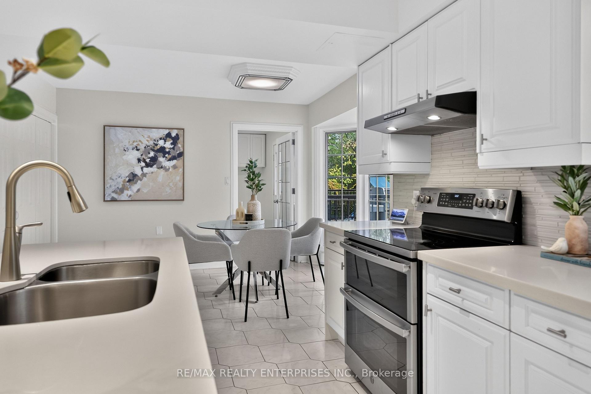 Photo 15 of 1690 Sherway Drive, Mississauga, Lakeview — HOMEH