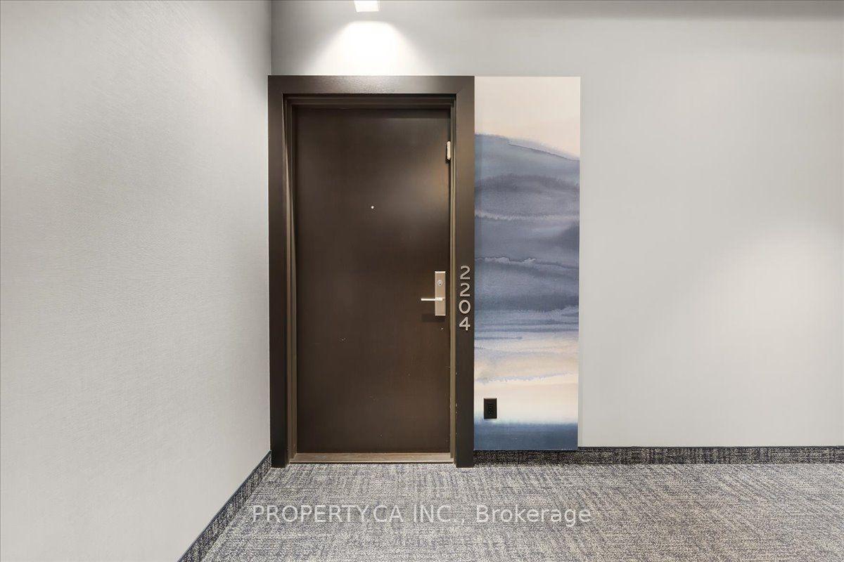 Photo 2 of Unit 2204, 181 Bedford Road, Toronto, The Annex — HOMEH