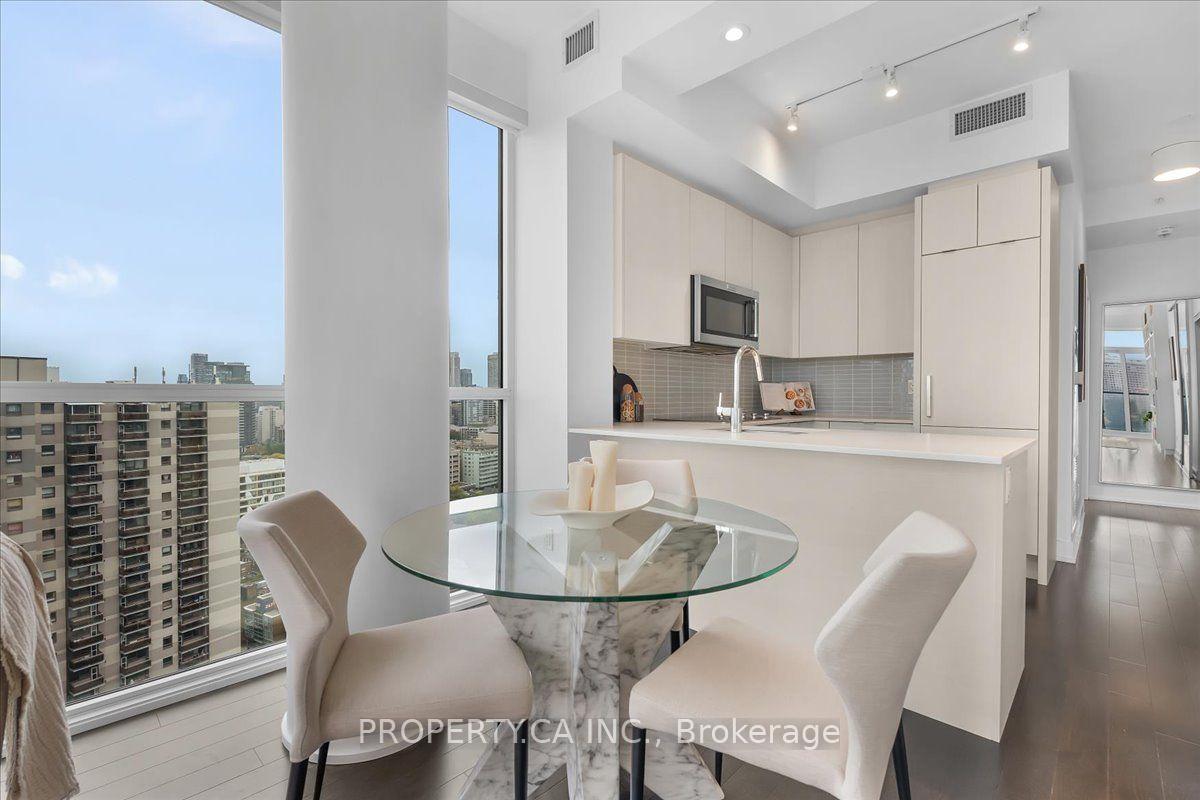 Photo 8 of Unit 2204, 181 Bedford Road, Toronto, The Annex — HOMEH