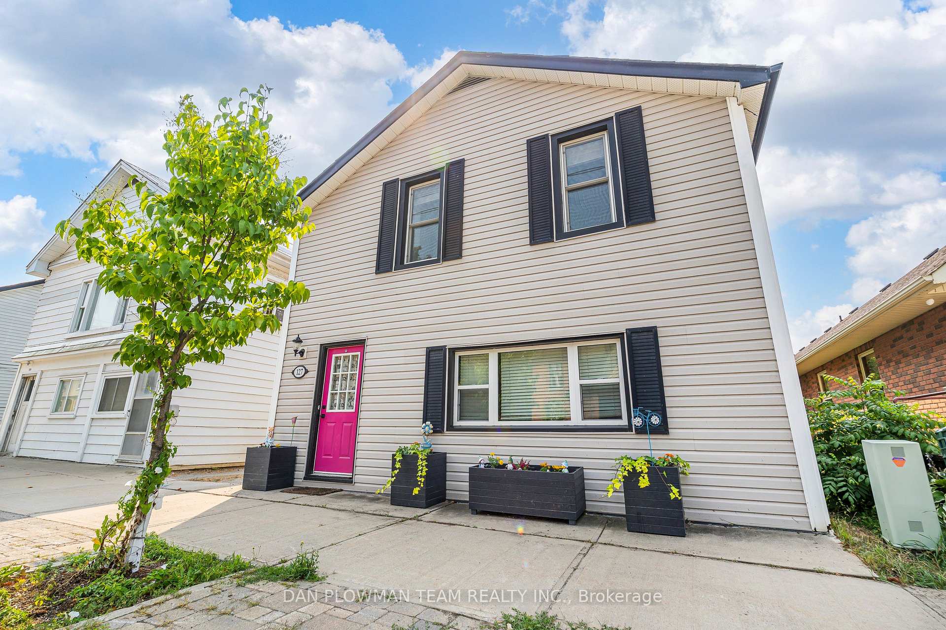 Photo 2 of 127 River Street, Brock, Sunderland — HOMEH
