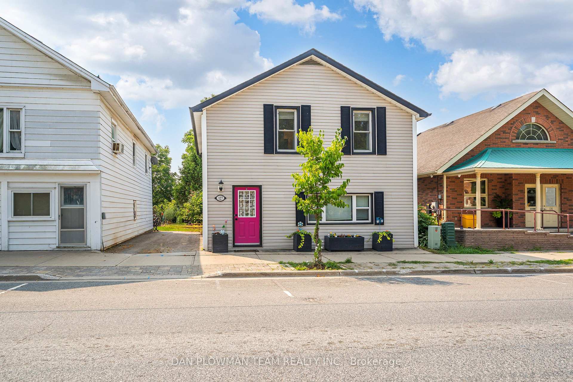 Photo 3 of 127 River Street, Brock, Sunderland — HOMEH