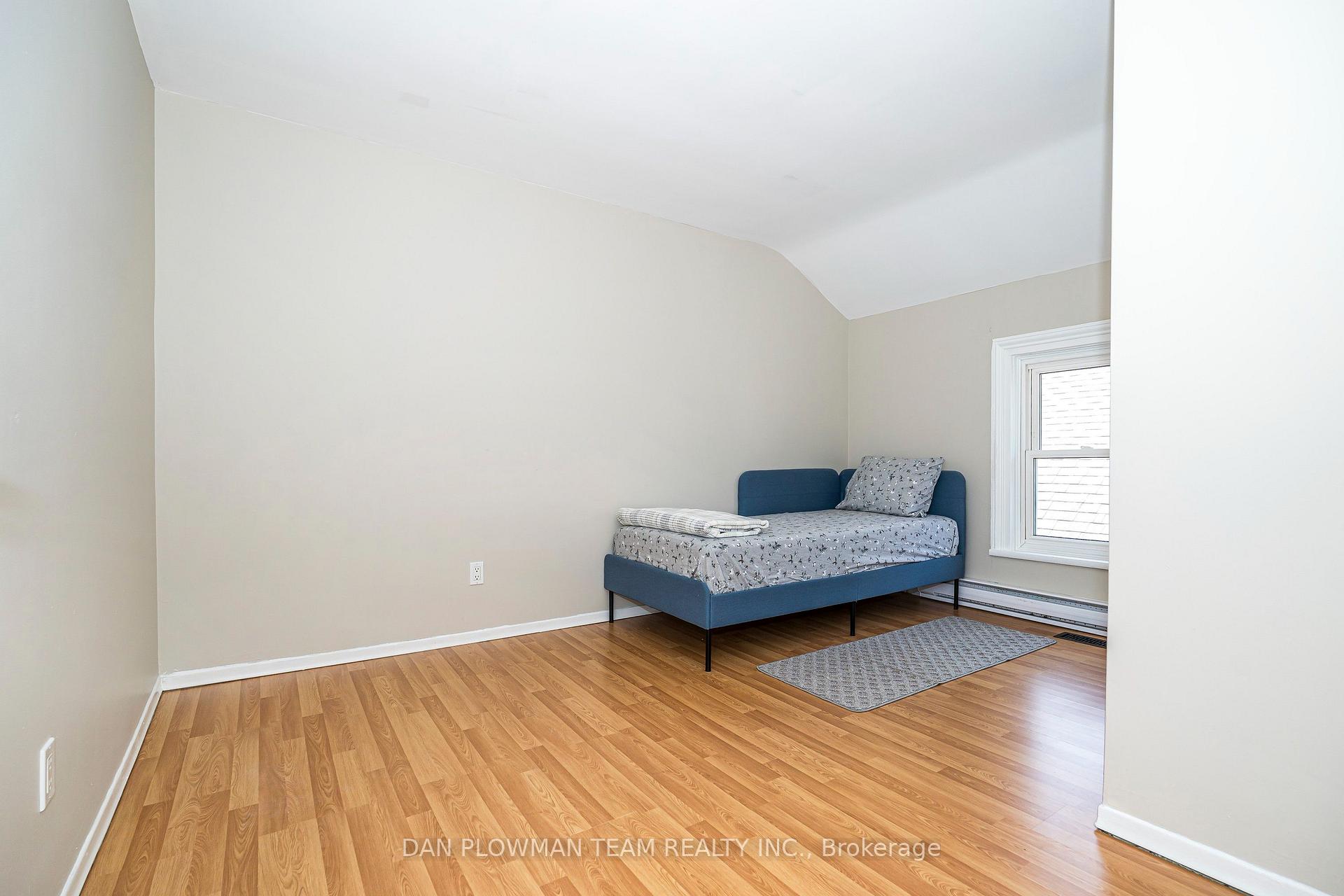 Photo 20 of 127 River Street, Brock, Sunderland — HOMEH