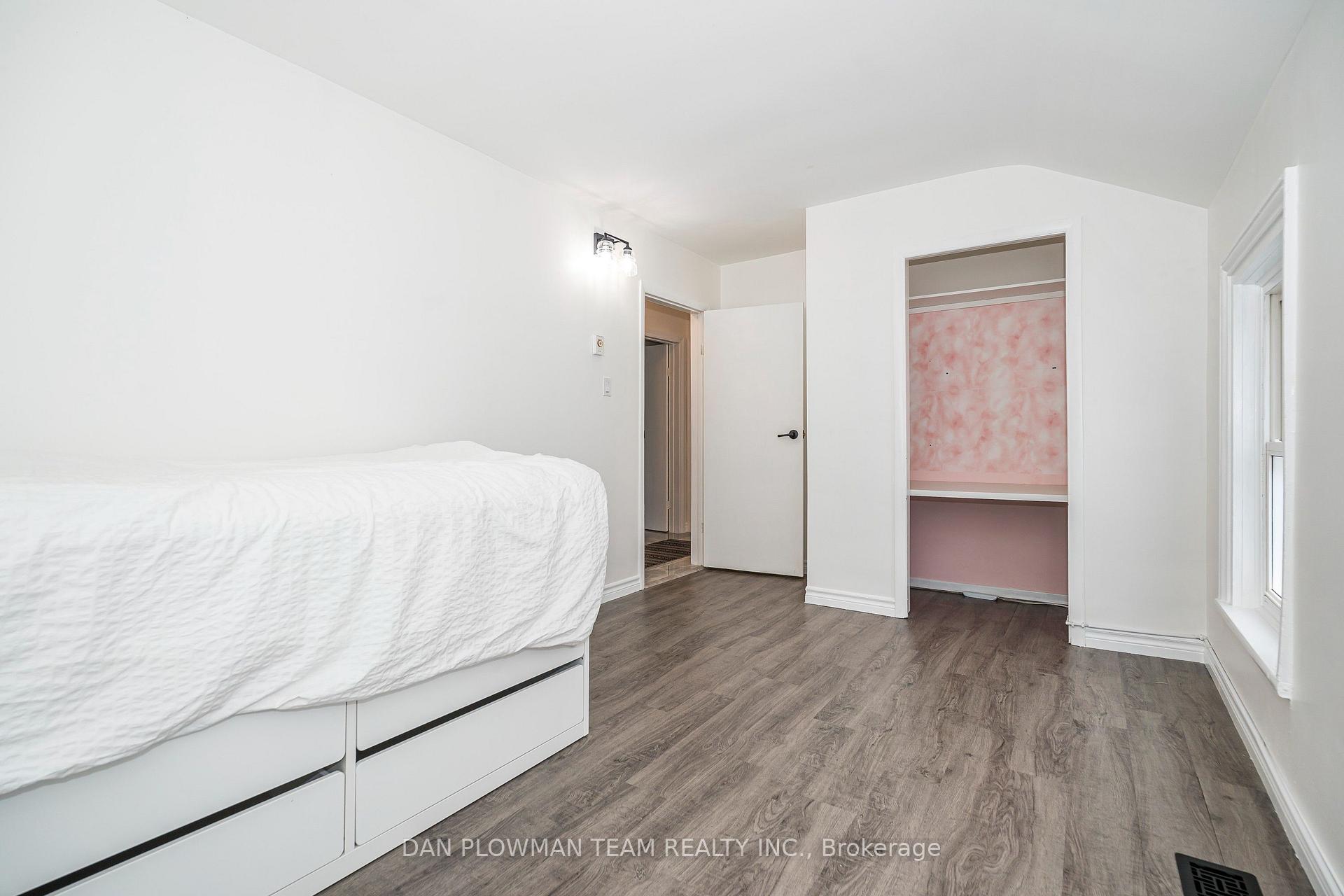 Photo 25 of 127 River Street, Brock, Sunderland — HOMEH