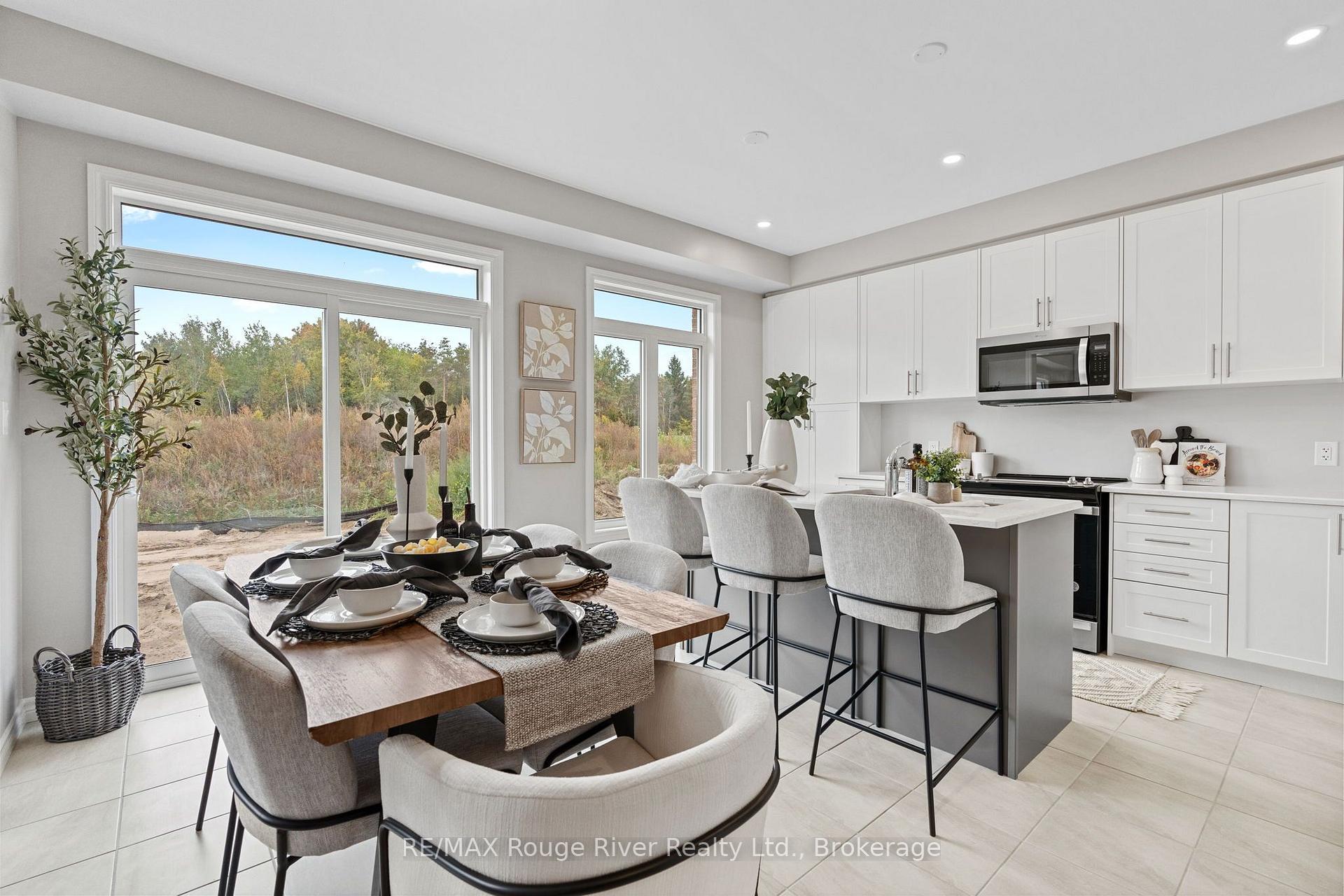Photo 8 of 270 Lyle Drive, Clarington, Bowmanville — HOMEH