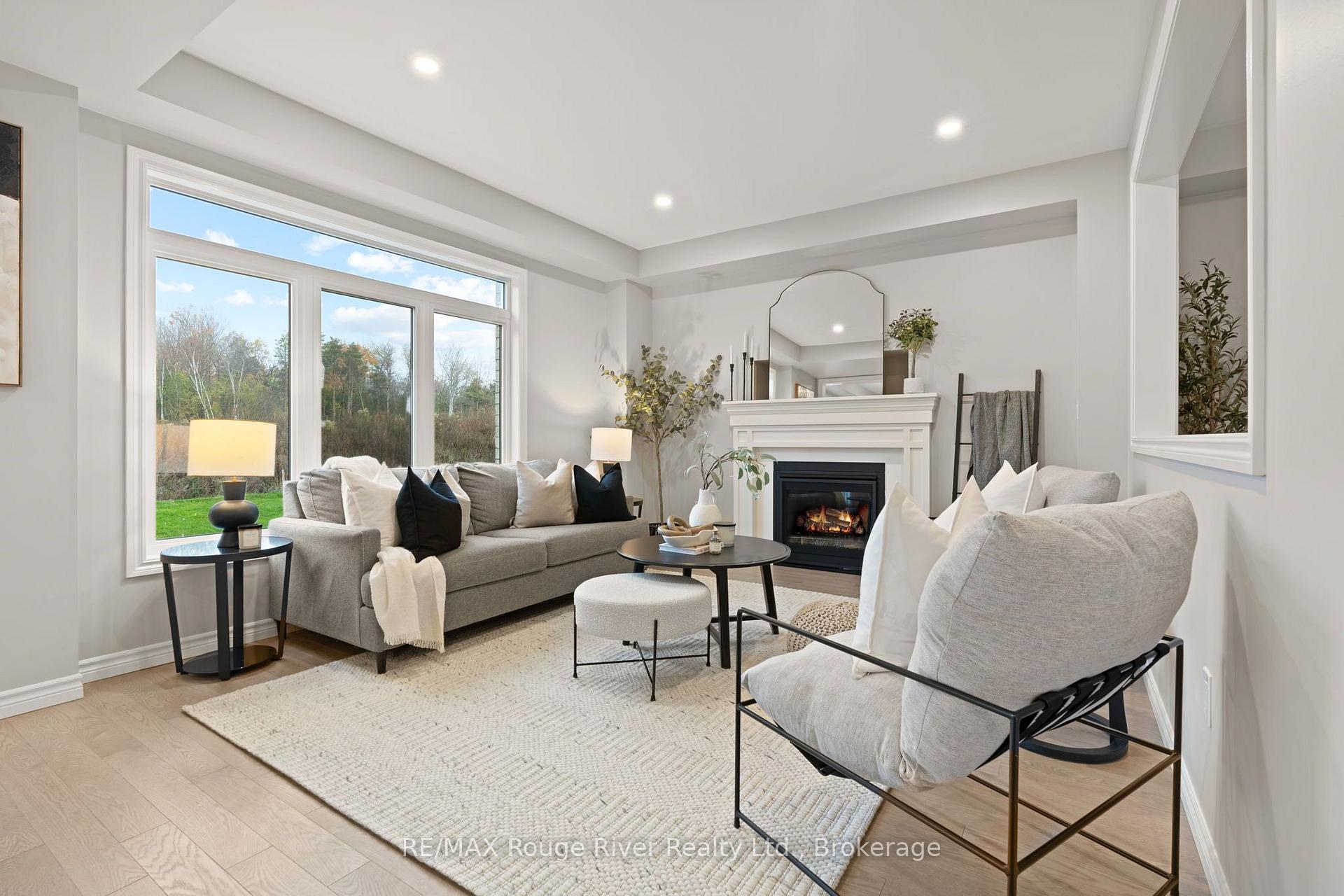 Photo 1 of 286 Lyle Drive, Clarington, Bowmanville — HOMEH