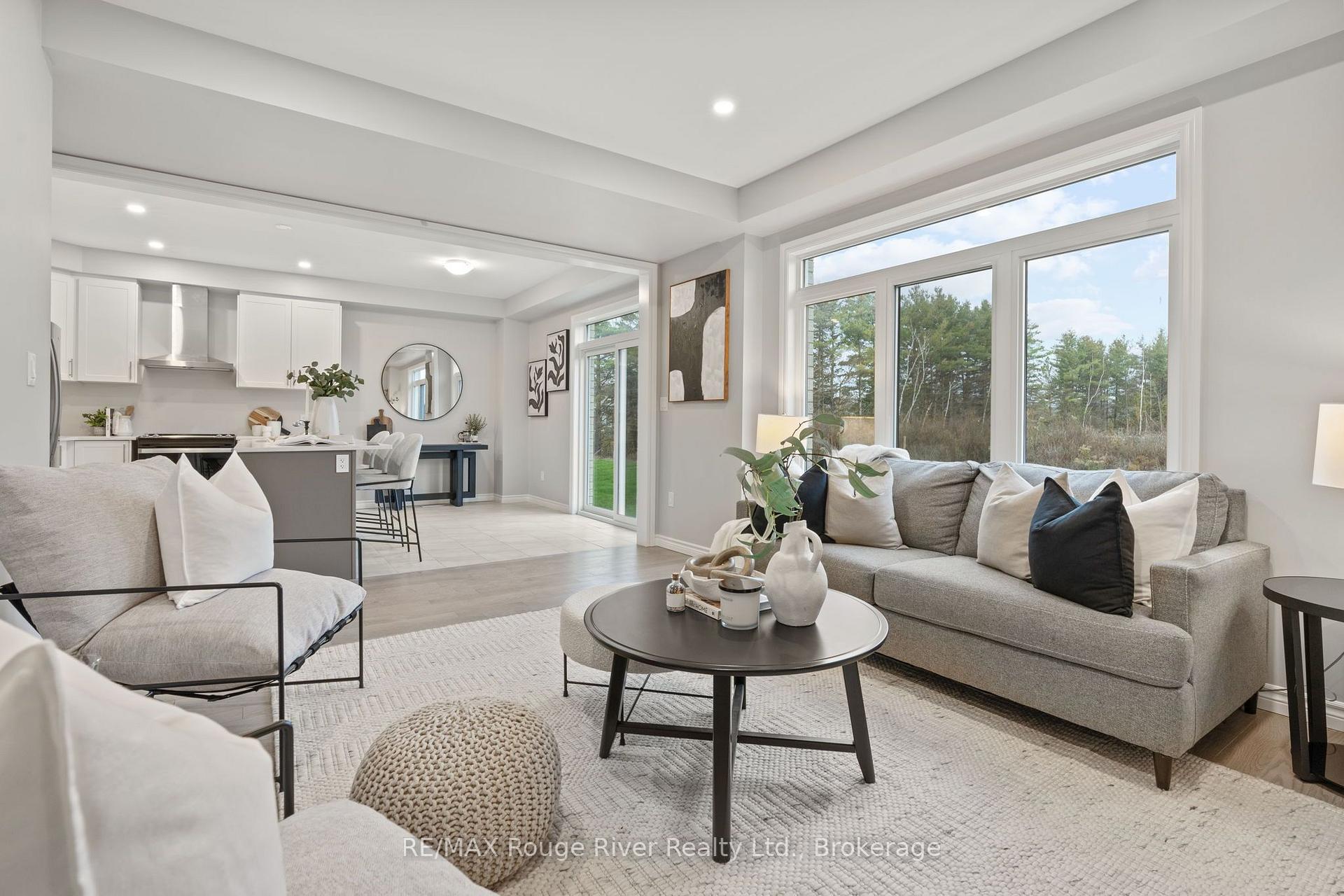 Photo 6 of 286 Lyle Drive, Clarington, Bowmanville — HOMEH