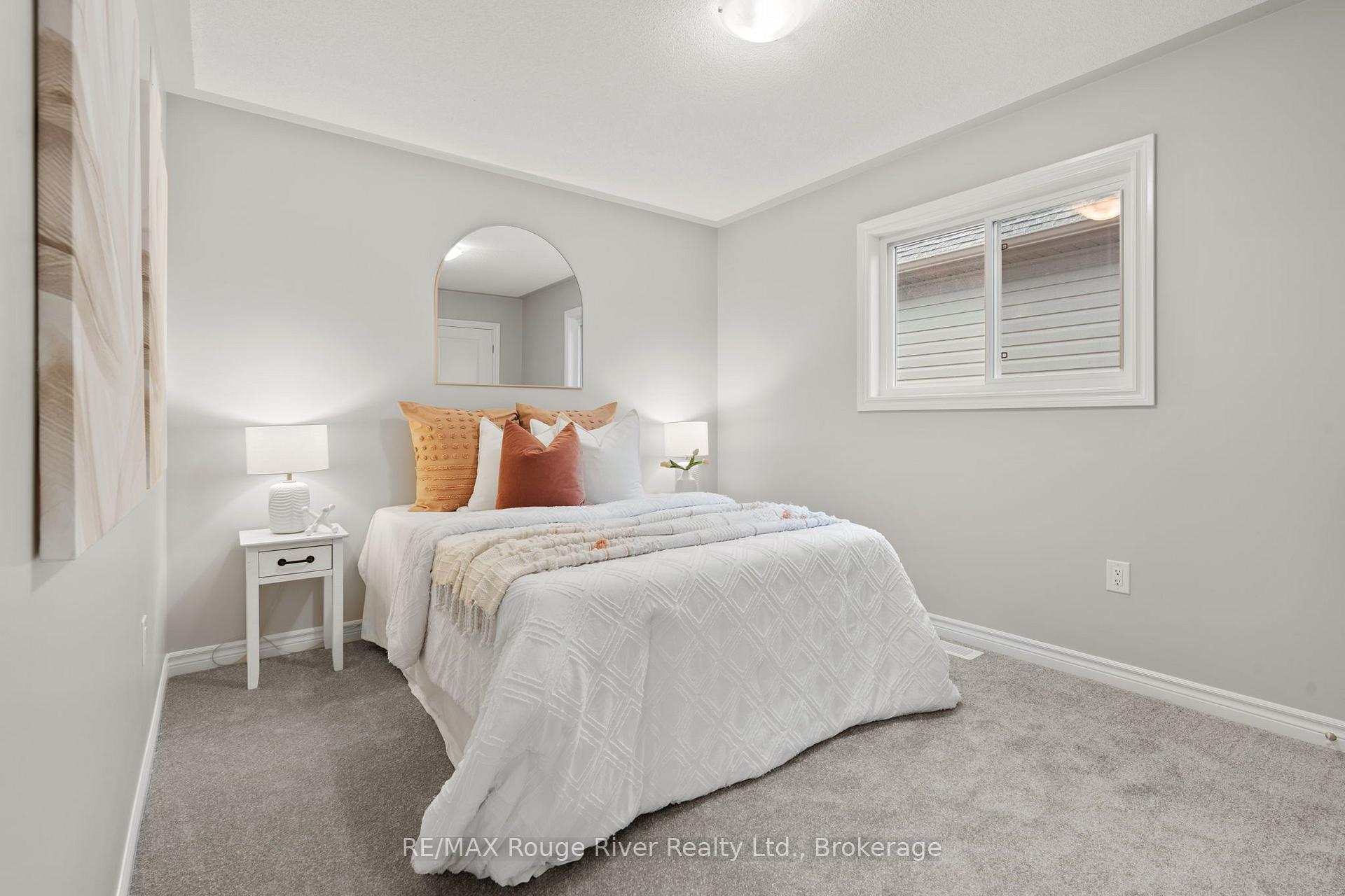 Photo 18 of 286 Lyle Drive, Clarington, Bowmanville — HOMEH
