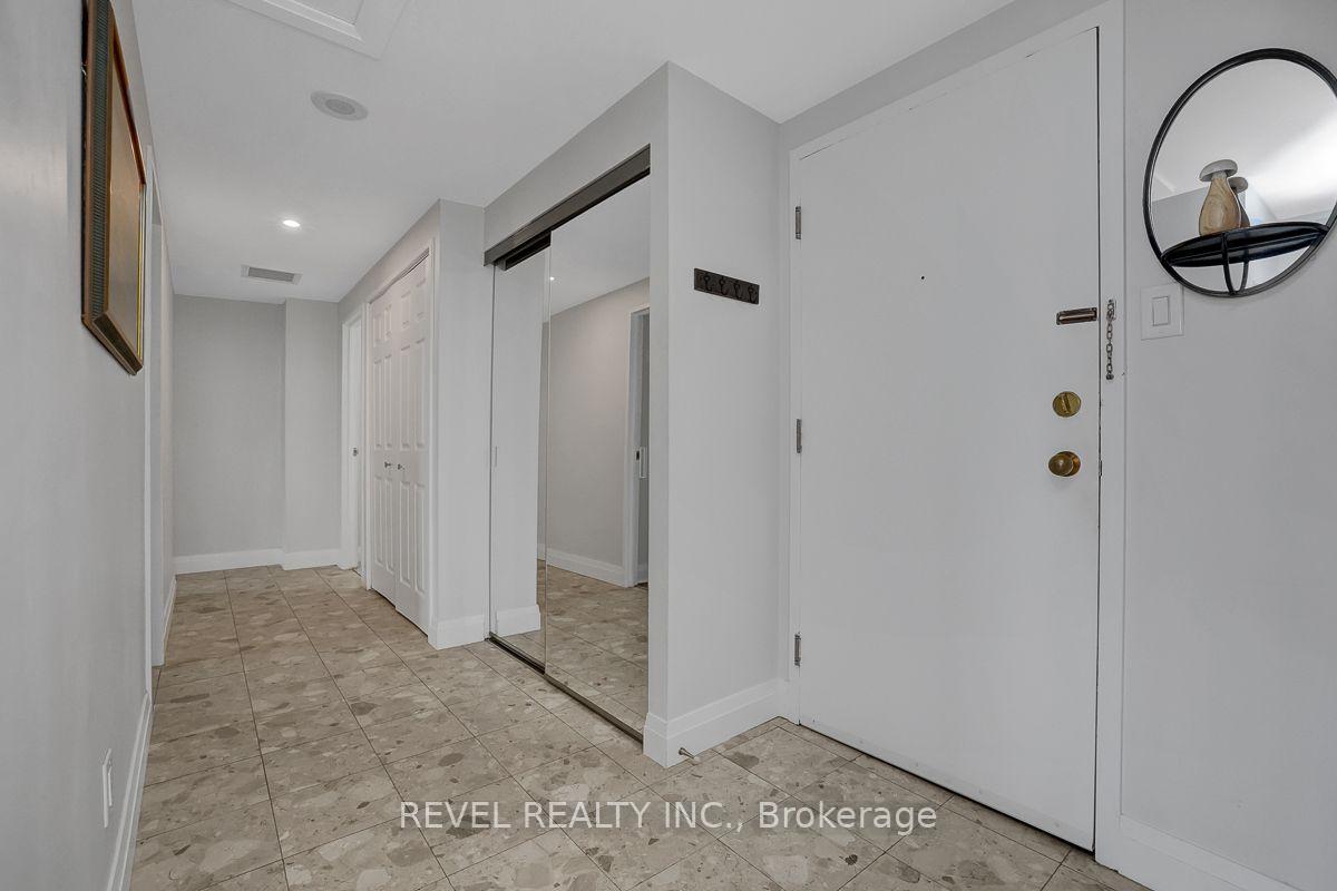 Photo 2 of Unit 2003, 556 Laurier Avenue W, Ottawa, Ottawa Centre — HOMEH