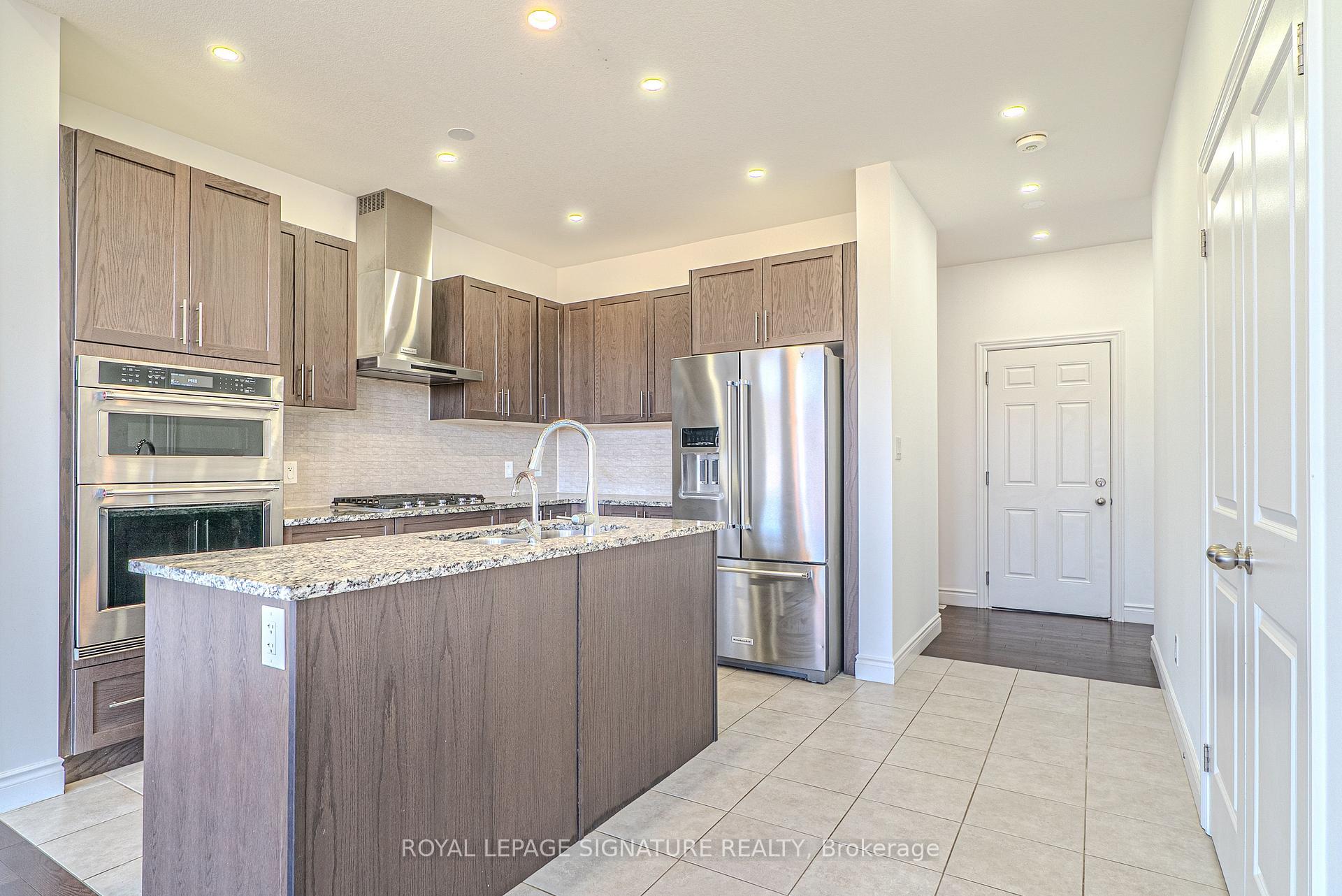 Photo 16 of 248 Freure Drive, Cambridge, Blair Road — HOMEH