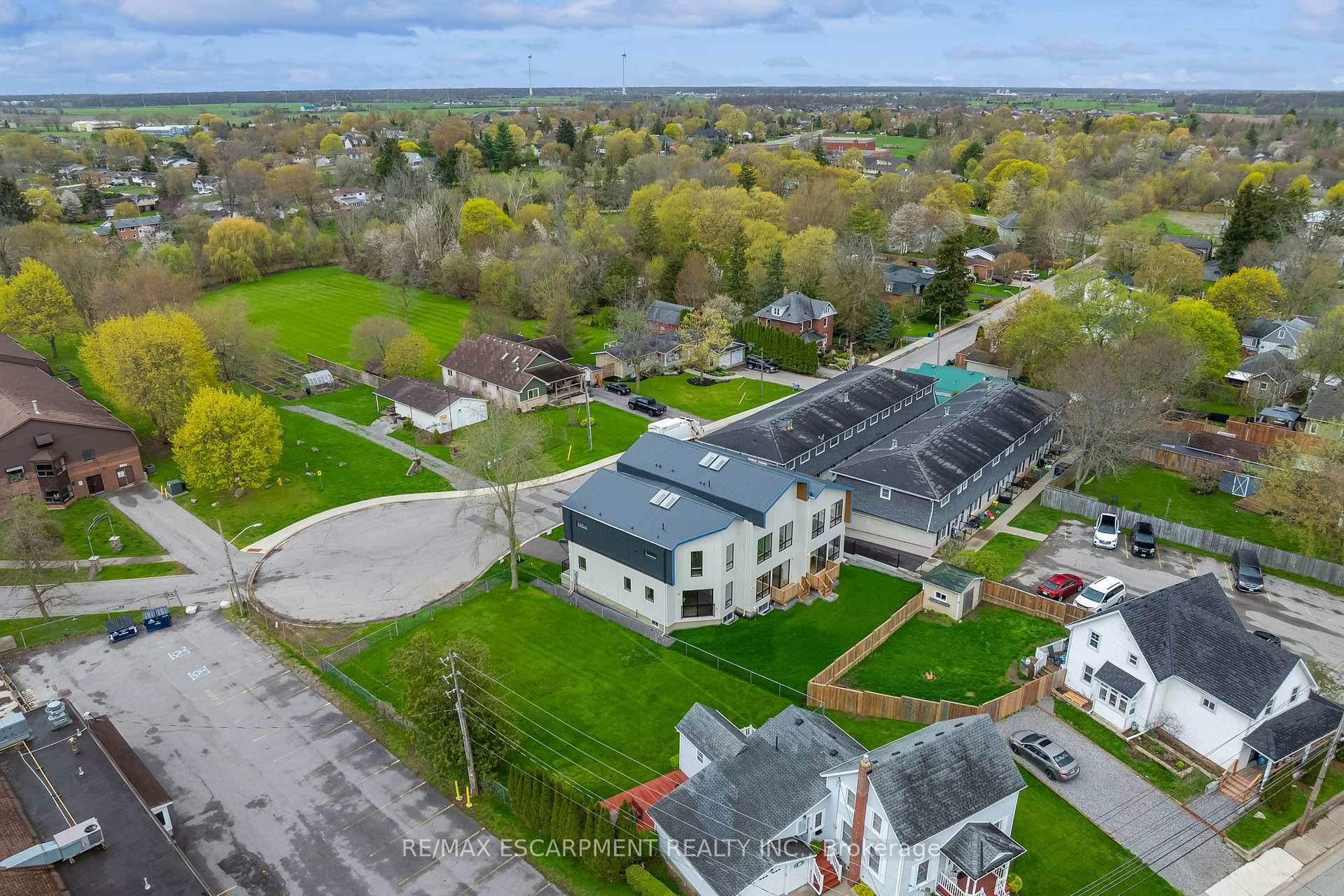 Photo 49 of 156 Mill Street, West Lincoln, Smithville — HOMEH