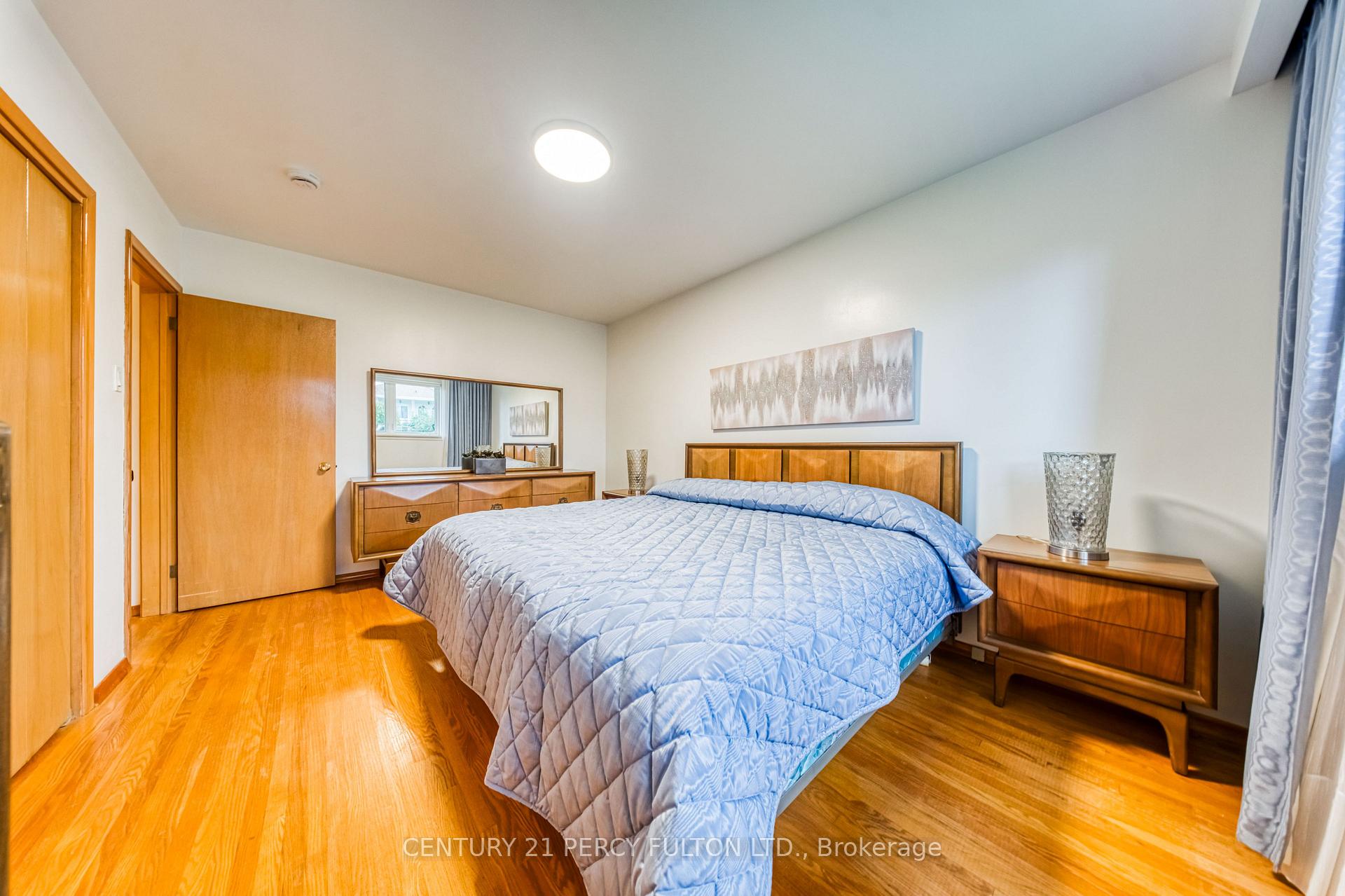 Photo 17 of 32 Bromton Drive, Scarborough, Bendale — HOMEH