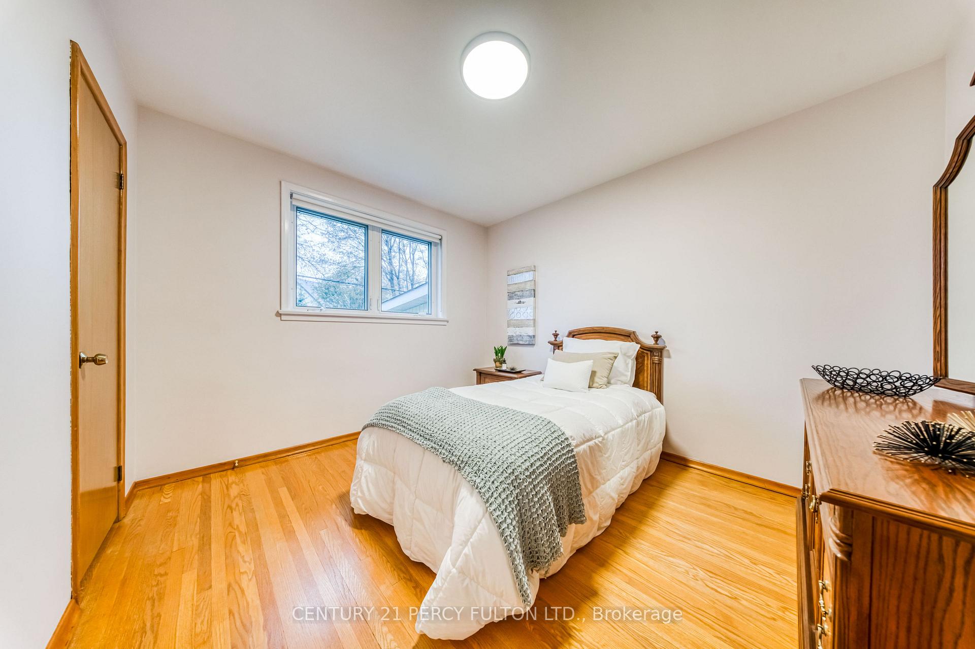 Photo 19 of 32 Bromton Drive, Scarborough, Bendale — HOMEH