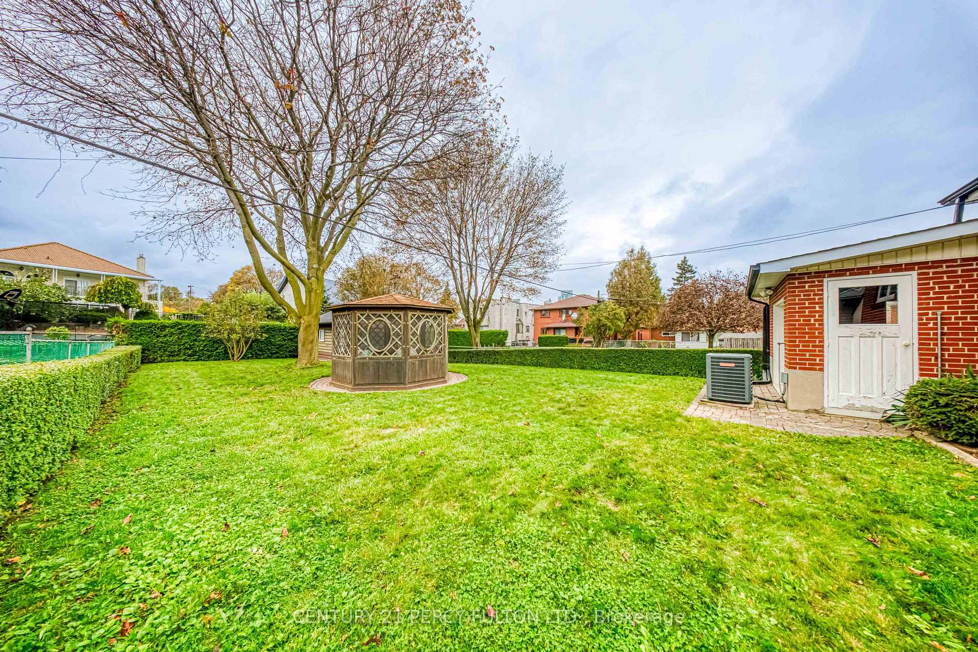 Photo 33 of 32 Bromton Drive, Scarborough, Bendale — HOMEH