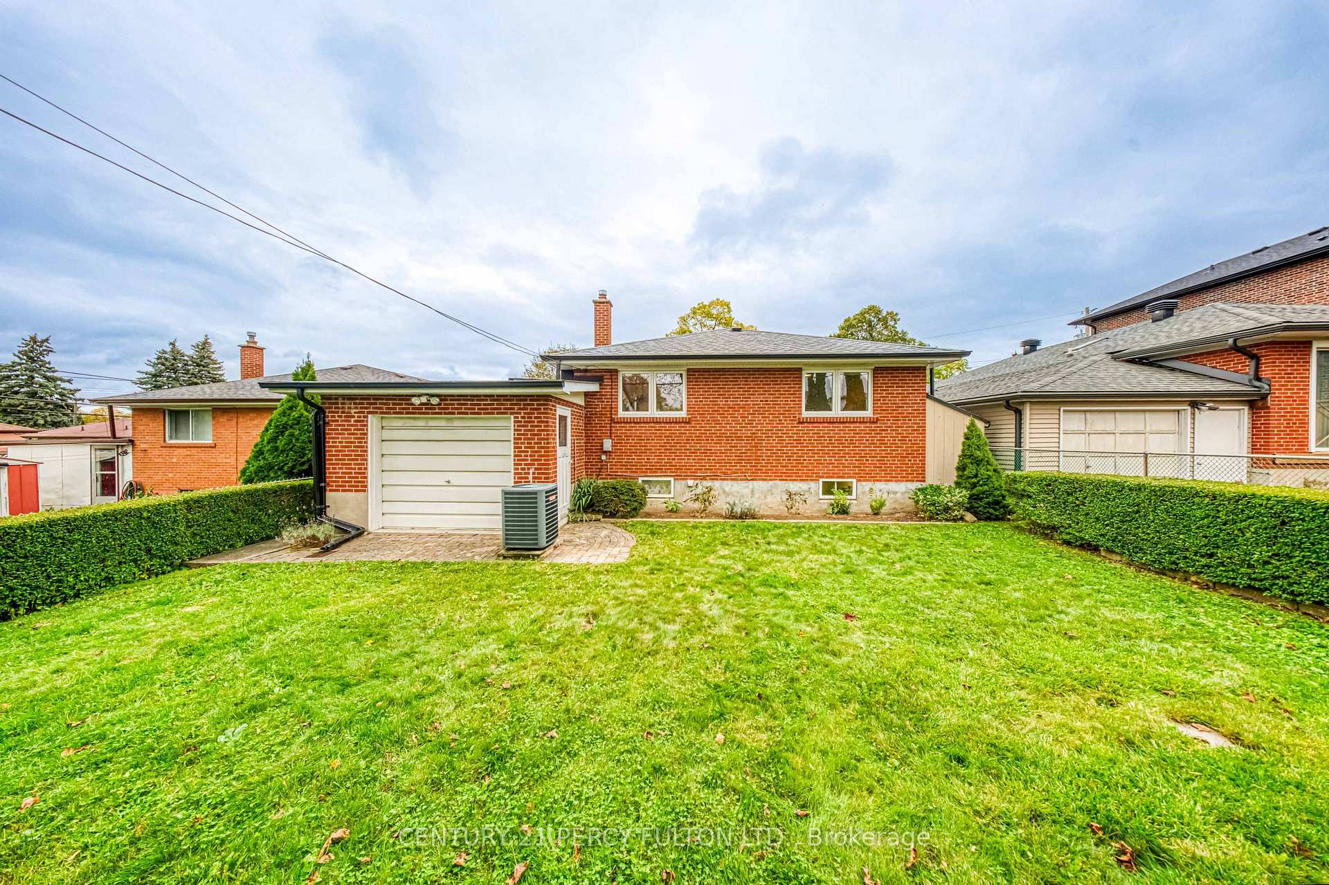 Photo 35 of 32 Bromton Drive, Scarborough, Bendale — HOMEH