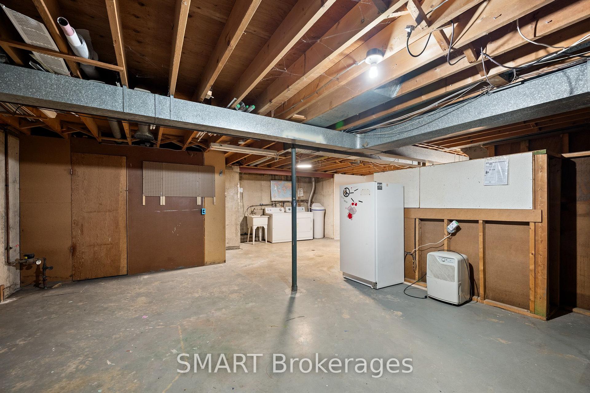 Photo 32 of 134 Pepperwood Crescent, Kitchener, Chicopee/Freeport — HOMEH