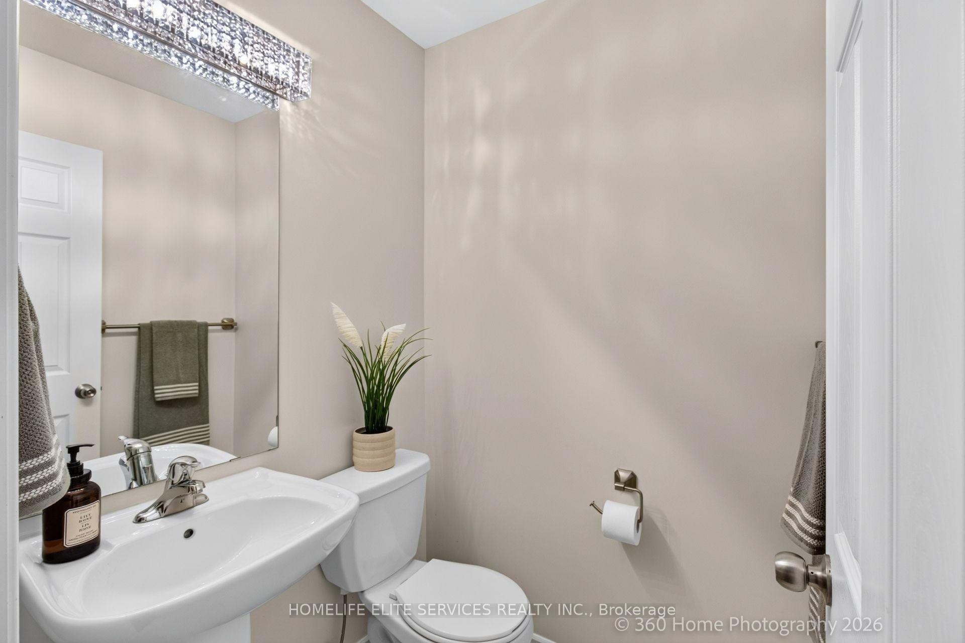 Photo 13 of 70 Farooq Boulevard, Vaughan, Vellore Village — HOMEH