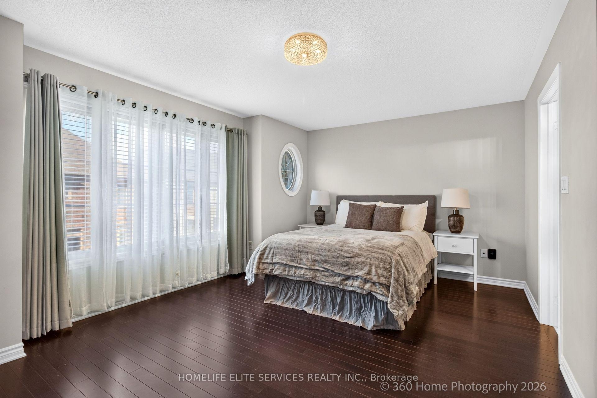 Photo 15 of 70 Farooq Boulevard, Vaughan, Vellore Village — HOMEH