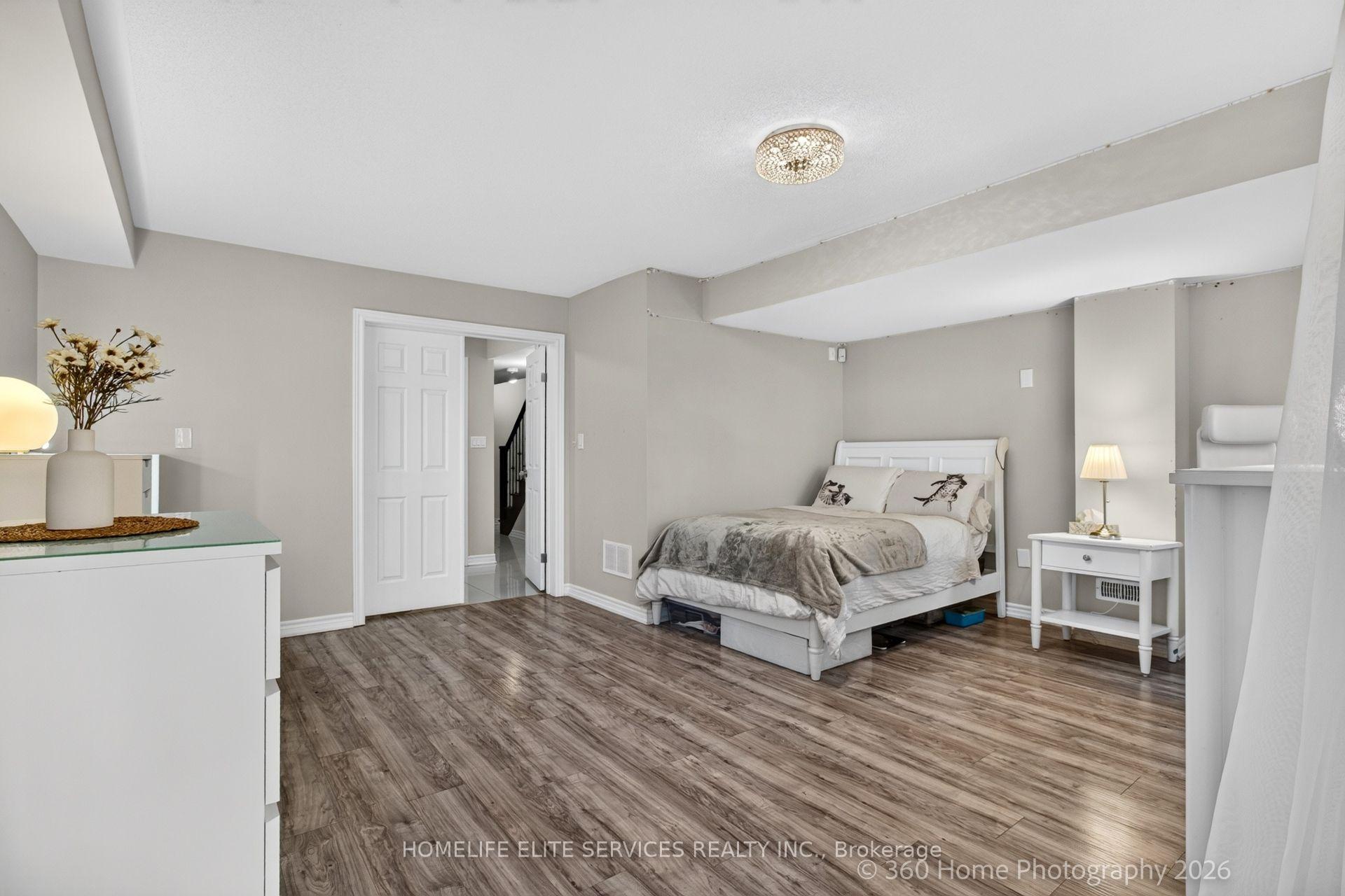 Photo 18 of 70 Farooq Boulevard, Vaughan, Vellore Village — HOMEH
