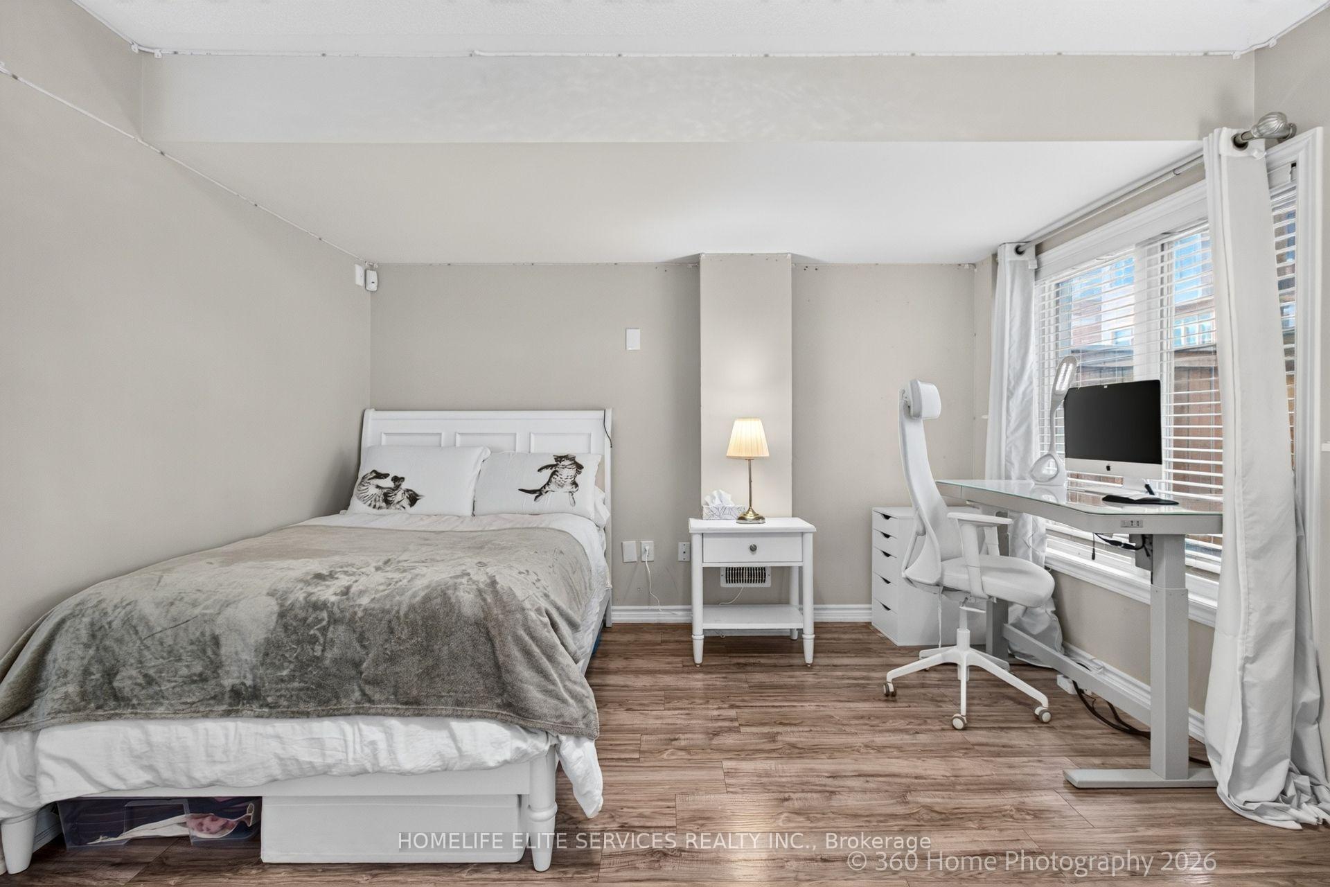 Photo 20 of 70 Farooq Boulevard, Vaughan, Vellore Village — HOMEH
