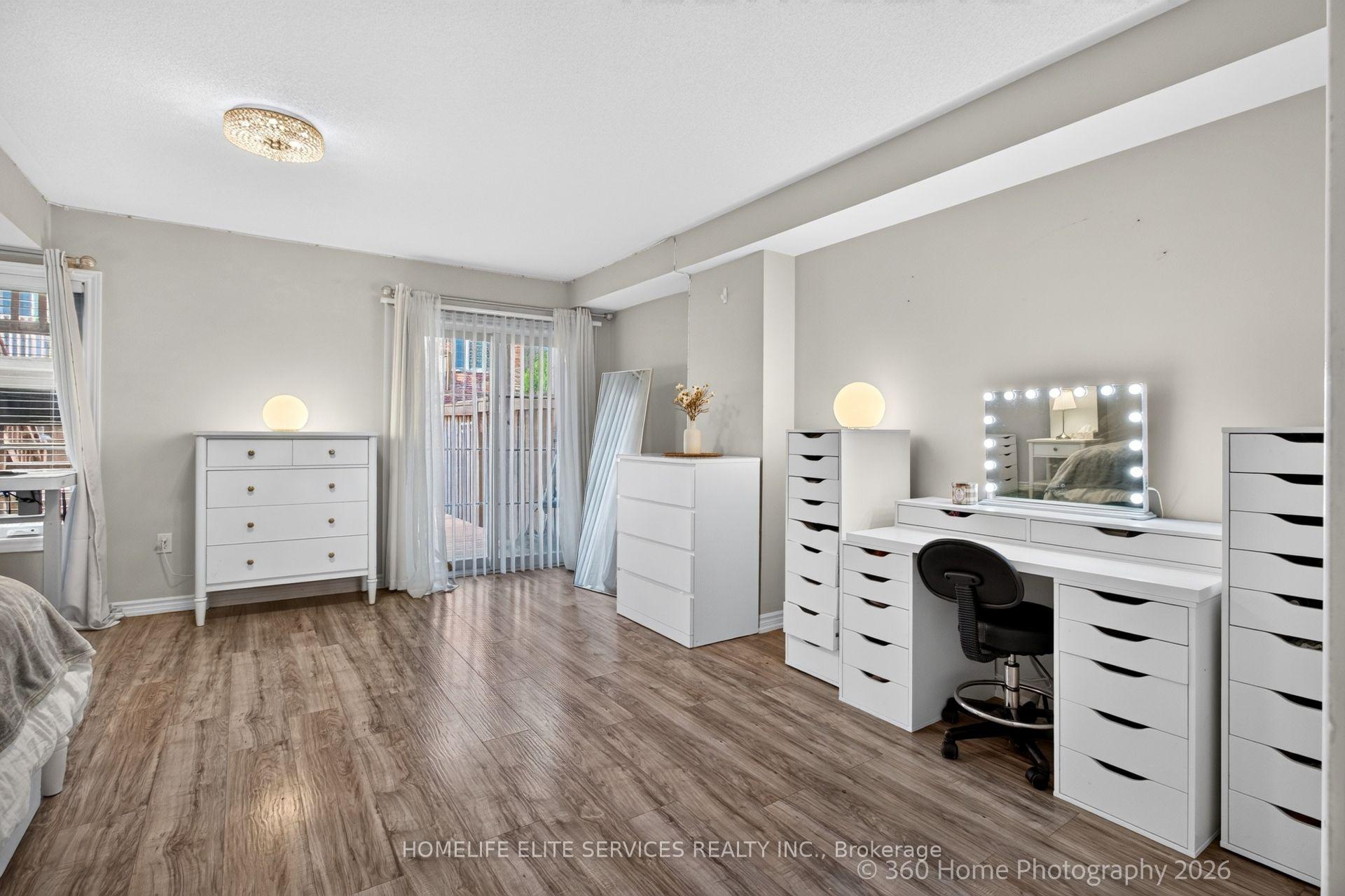 Photo 21 of 70 Farooq Boulevard, Vaughan, Vellore Village — HOMEH