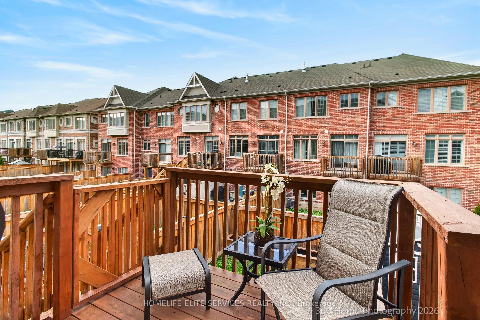 Photo 24 of 70 Farooq Boulevard, Vaughan, Vellore Village — HOMEH