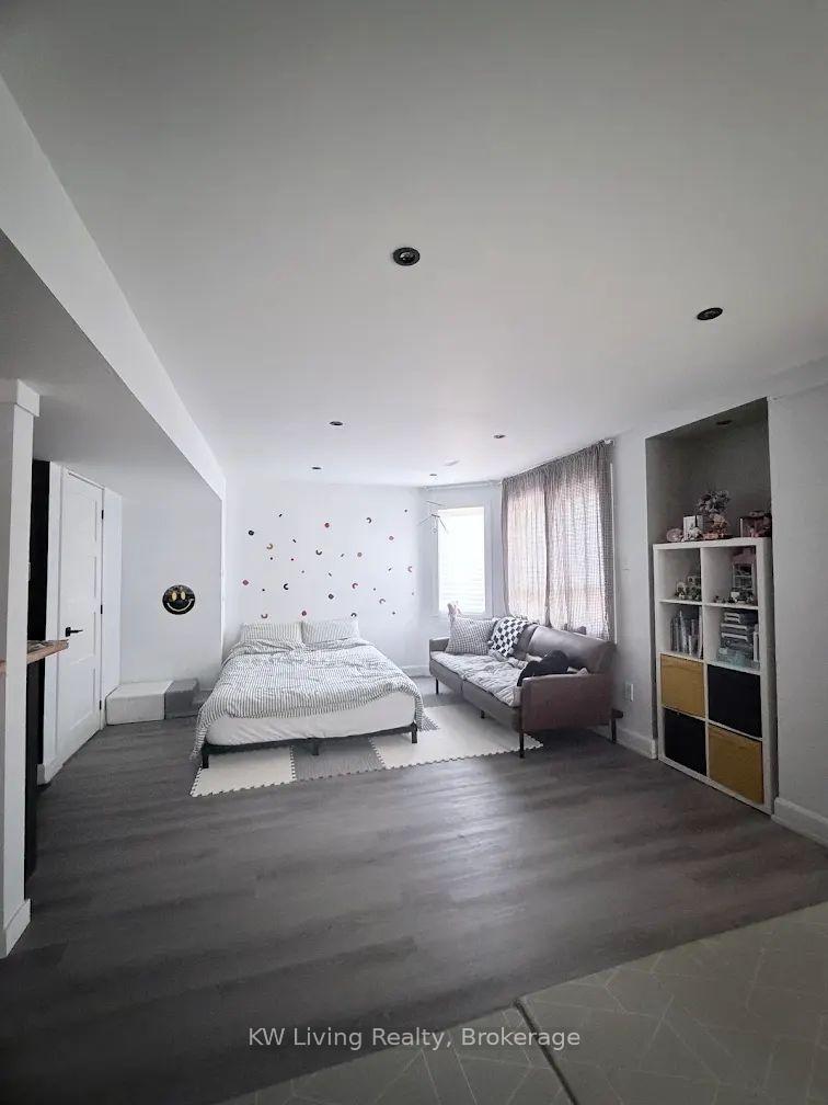 Front of Unit Basement, 68 Manorheights Street