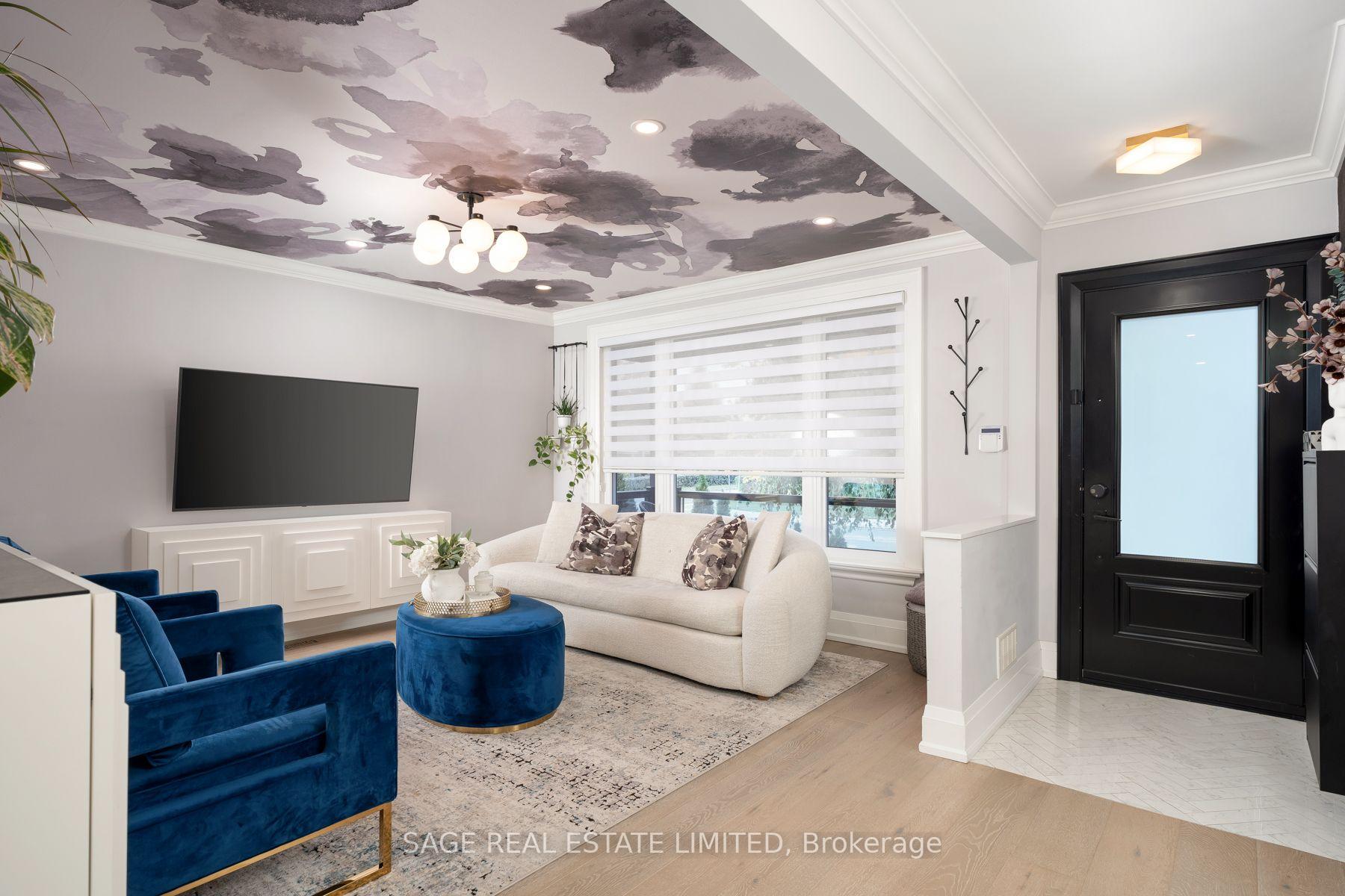 Photo 7 of 131 Silverhill Drive, Etobicoke, Islington-City Centre West — HOMEH