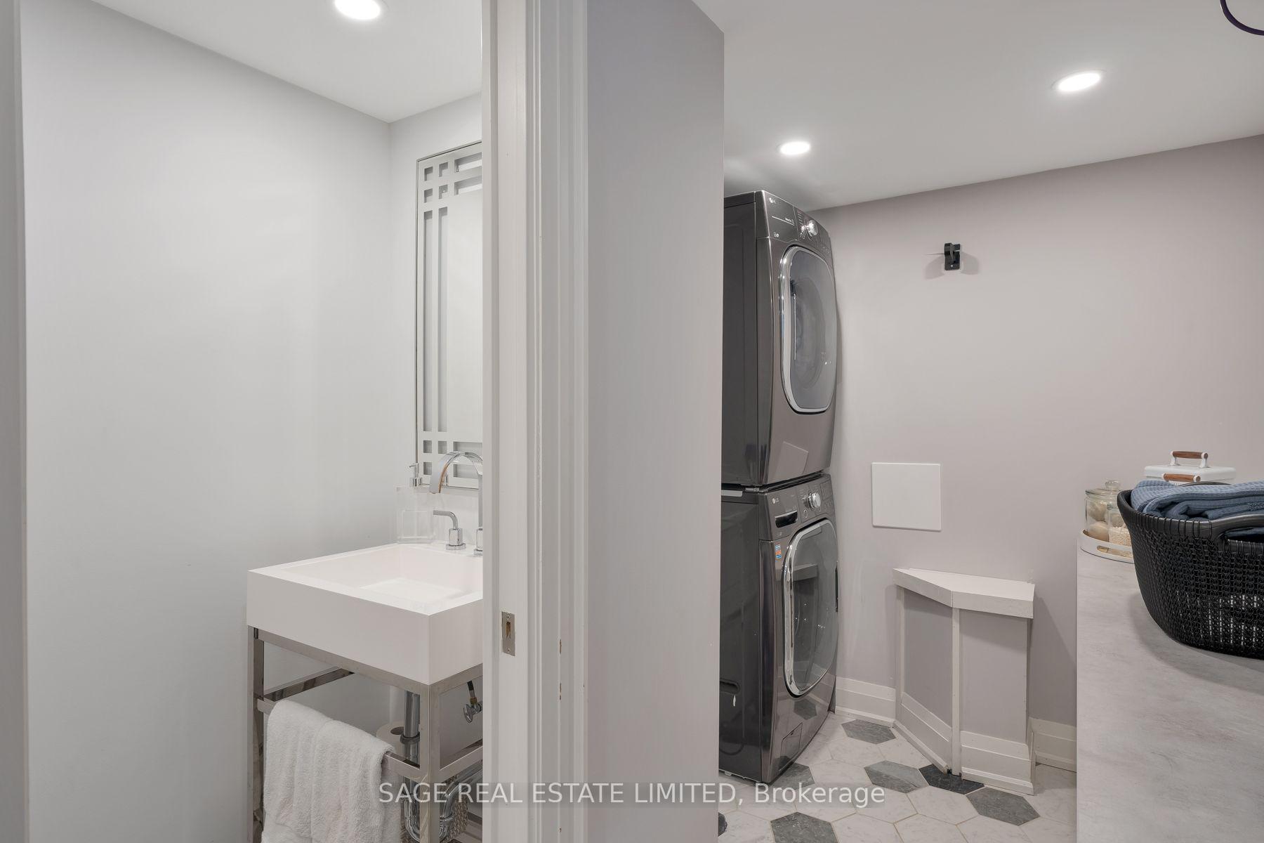 Photo 26 of 131 Silverhill Drive, Etobicoke, Islington-City Centre West — HOMEH