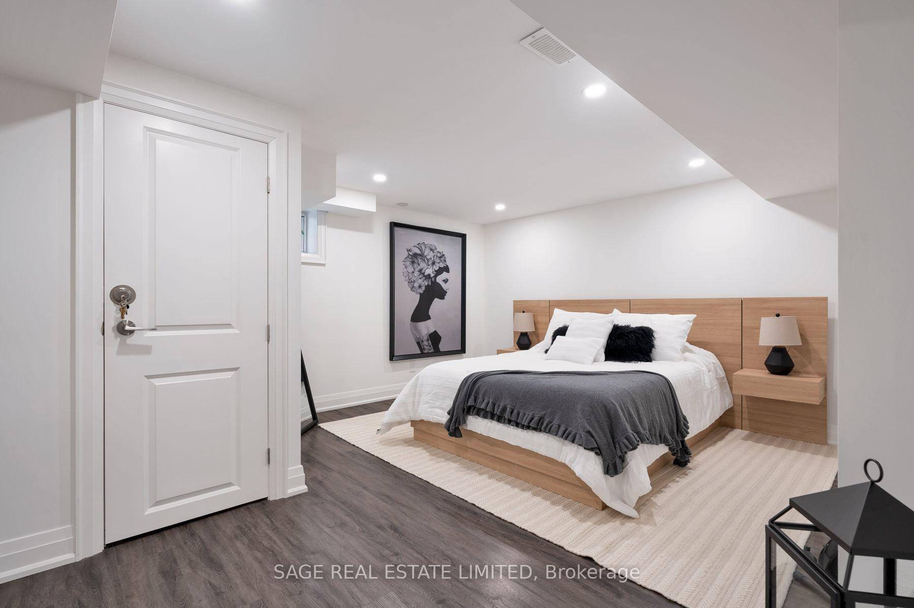 Photo 29 of 131 Silverhill Drive, Etobicoke, Islington-City Centre West — HOMEH