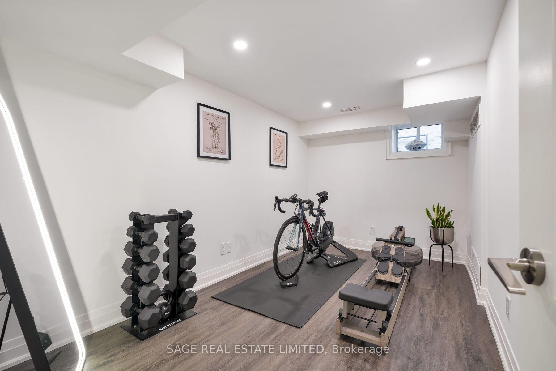 Photo 31 of 131 Silverhill Drive, Etobicoke, Islington-City Centre West — HOMEH