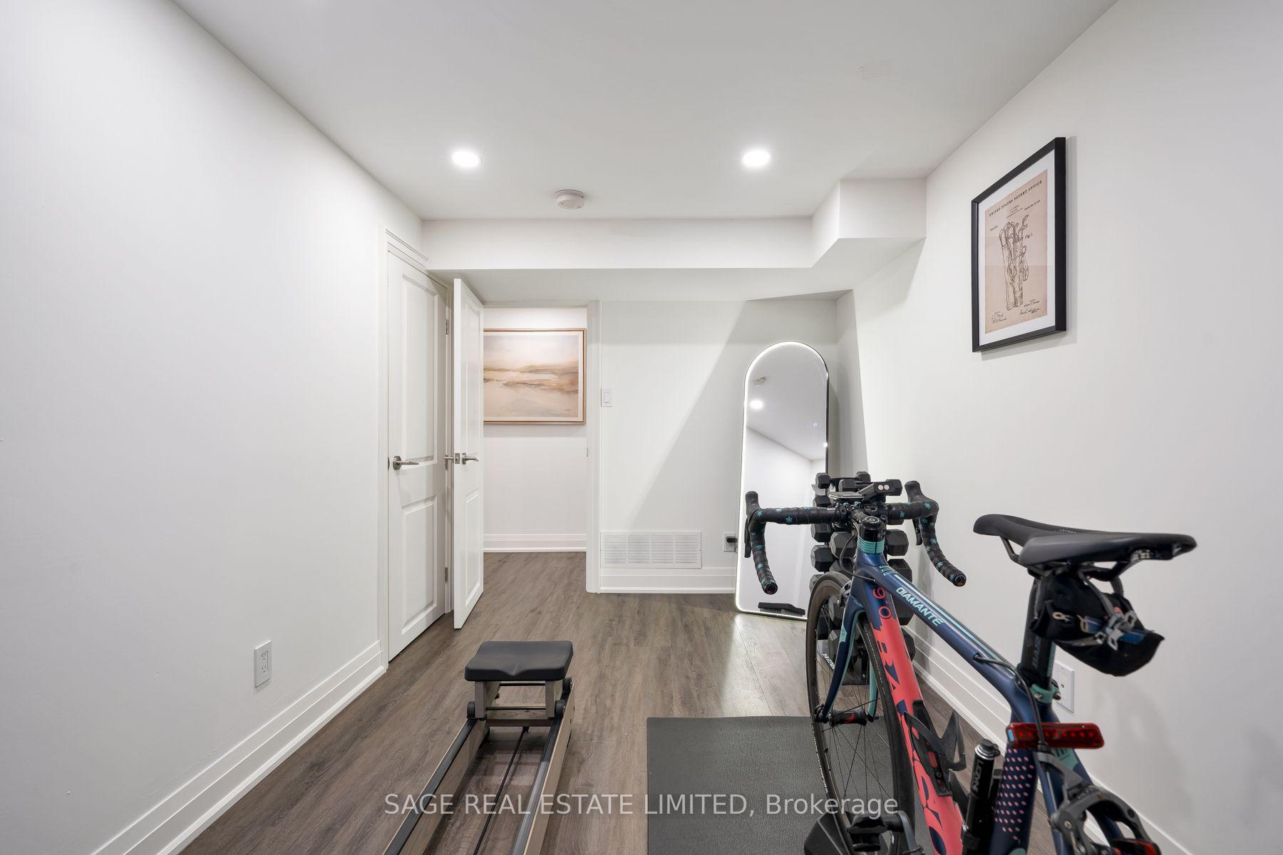 Photo 32 of 131 Silverhill Drive, Etobicoke, Islington-City Centre West — HOMEH