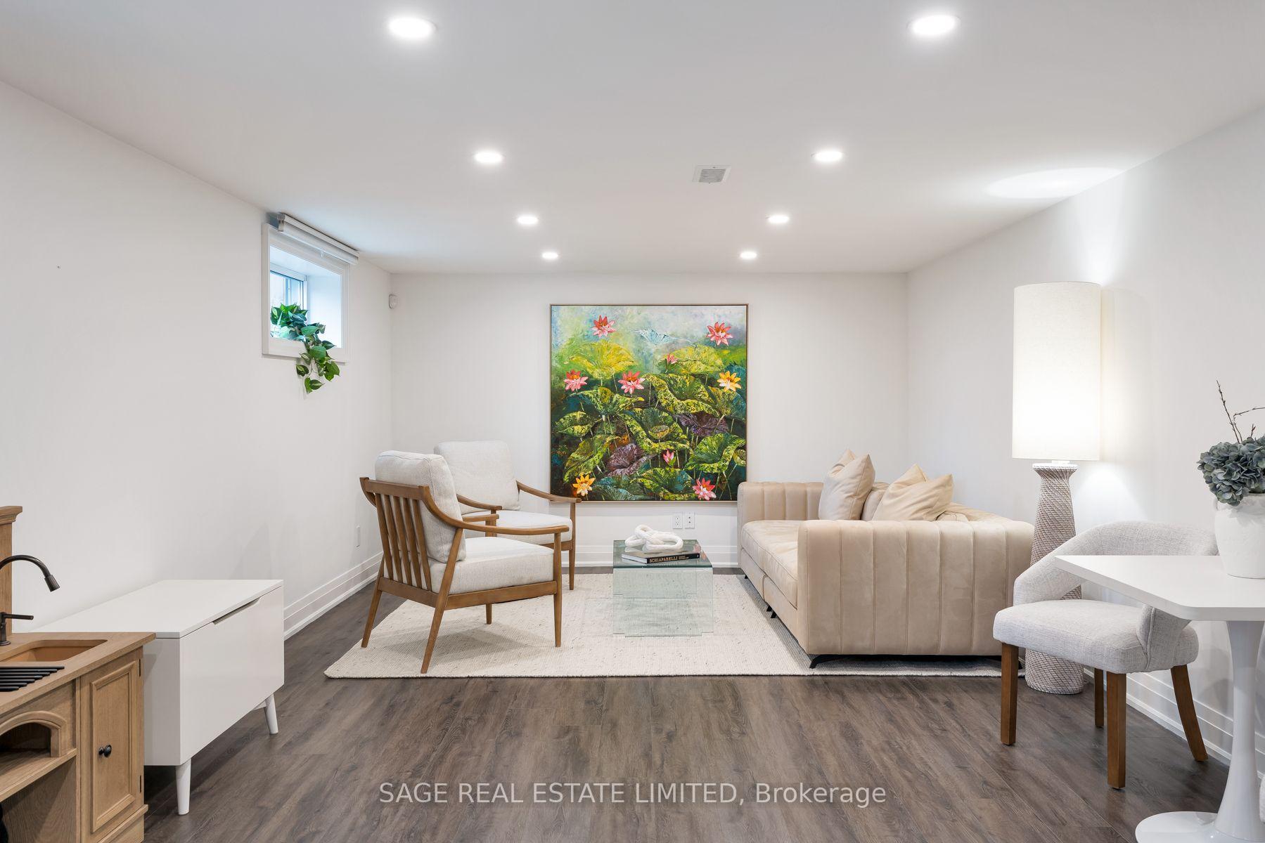 Photo 37 of 131 Silverhill Drive, Etobicoke, Islington-City Centre West — HOMEH